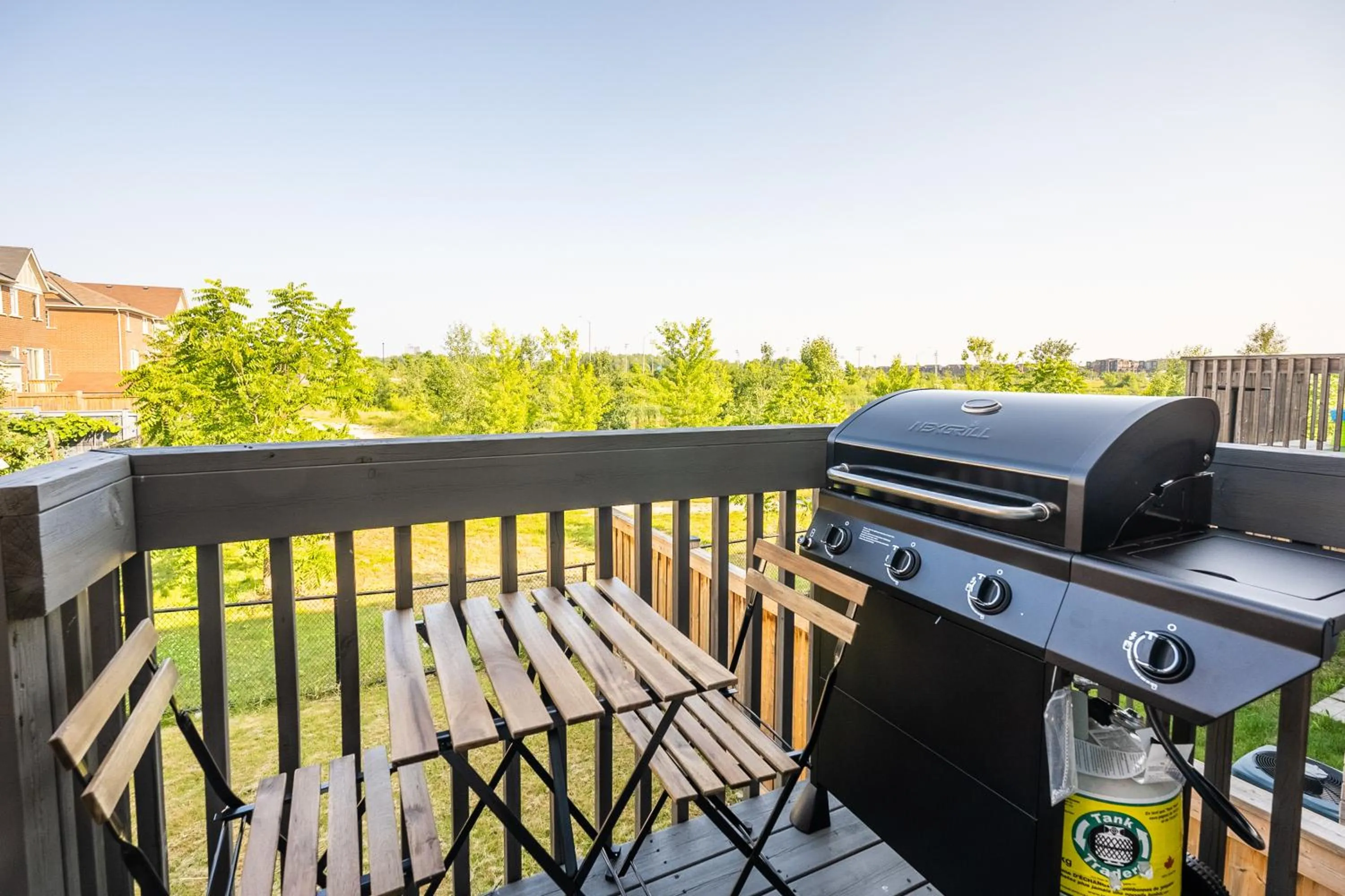 BBQ facilities in GLOBALSTAY Modern 3 Bedroom House in Brampton