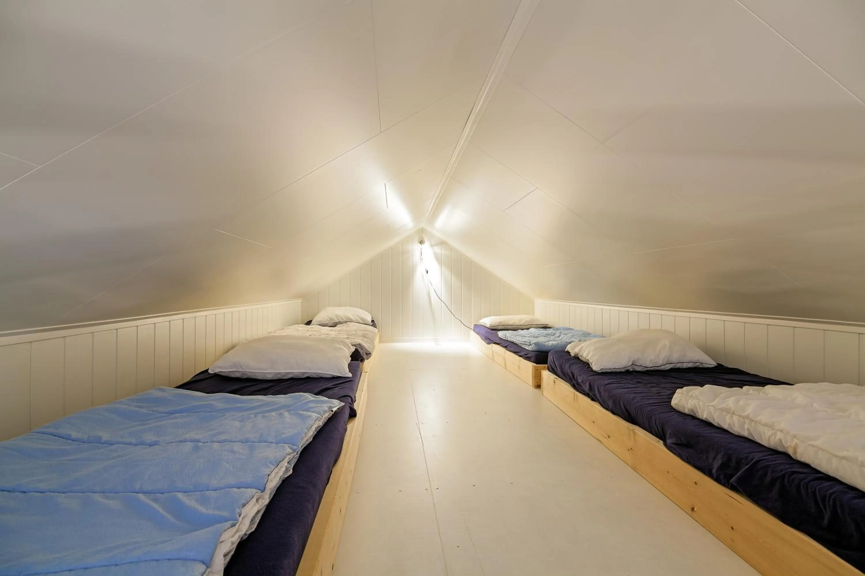 Bed in Sjøstrand Rorbuer