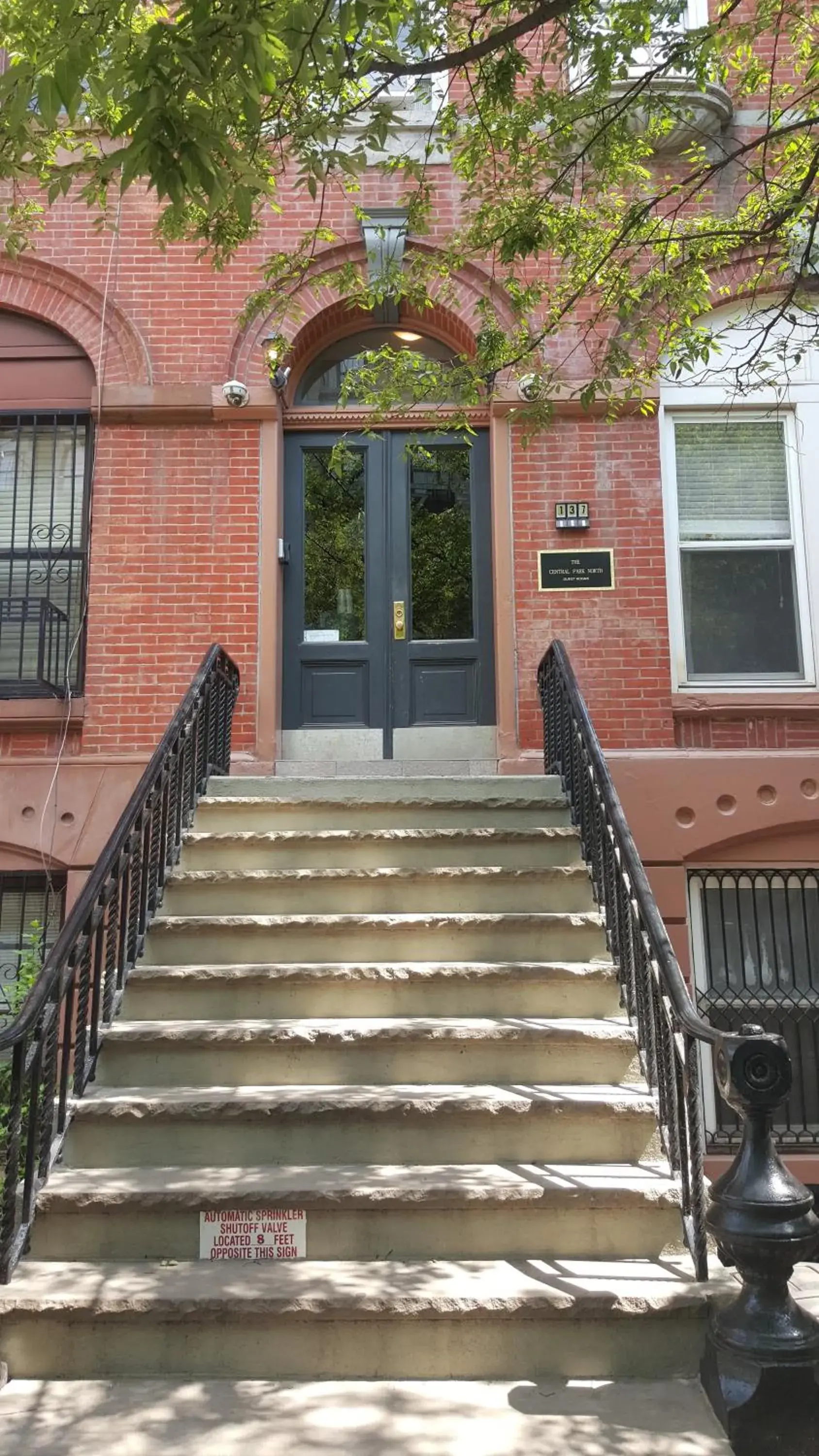 Facade/entrance in The Central Park North Facade/entrance in The Central Park North