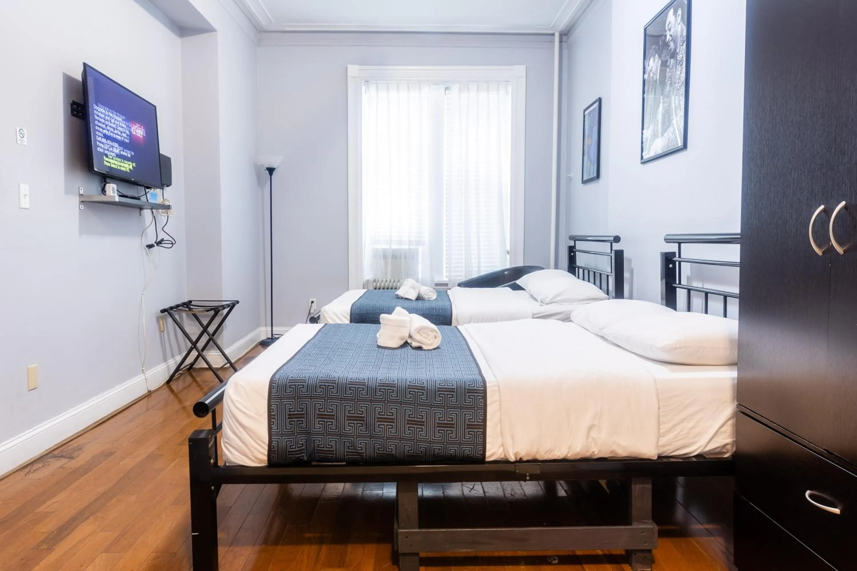 Photo of the whole room, Bed in The Central Park North