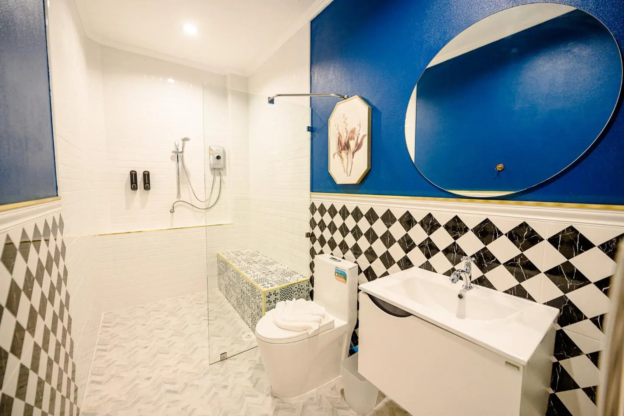 Bathroom in Marble Arch De Loei Hotel Bathroom in Marble Arch De Loei Hotel