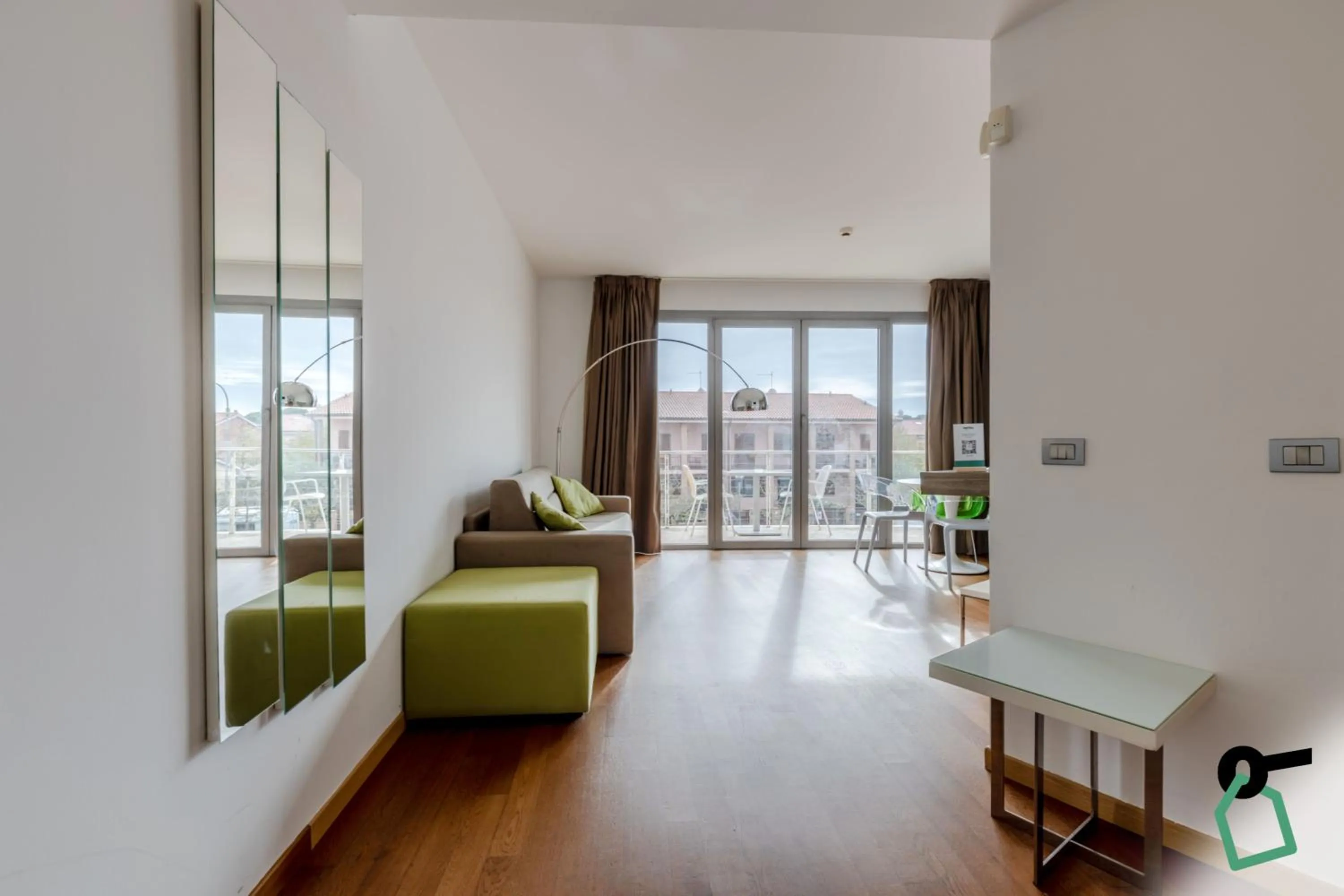 Living room, Bed in HOTIDAY Room Collection - Pisa