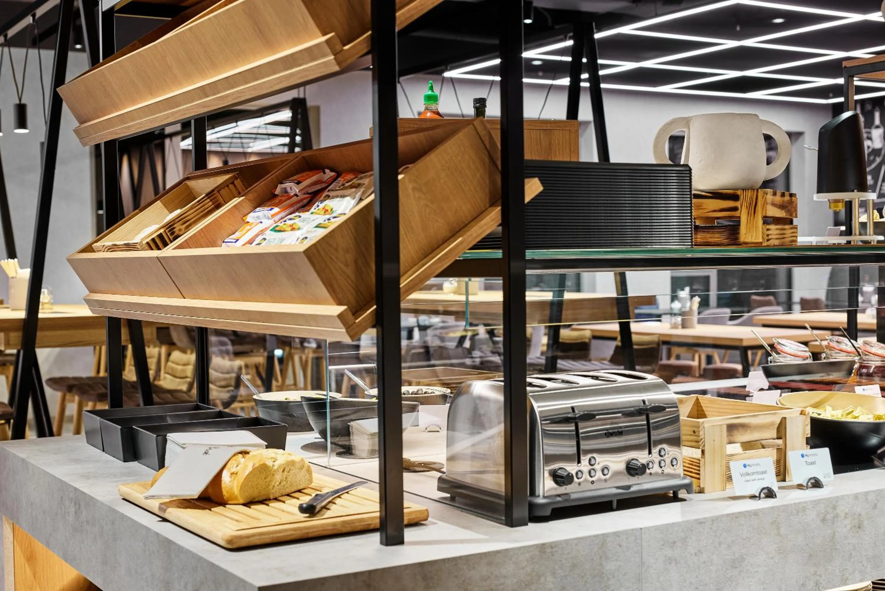 Breakfast in H2 Hotel Saarbrücken