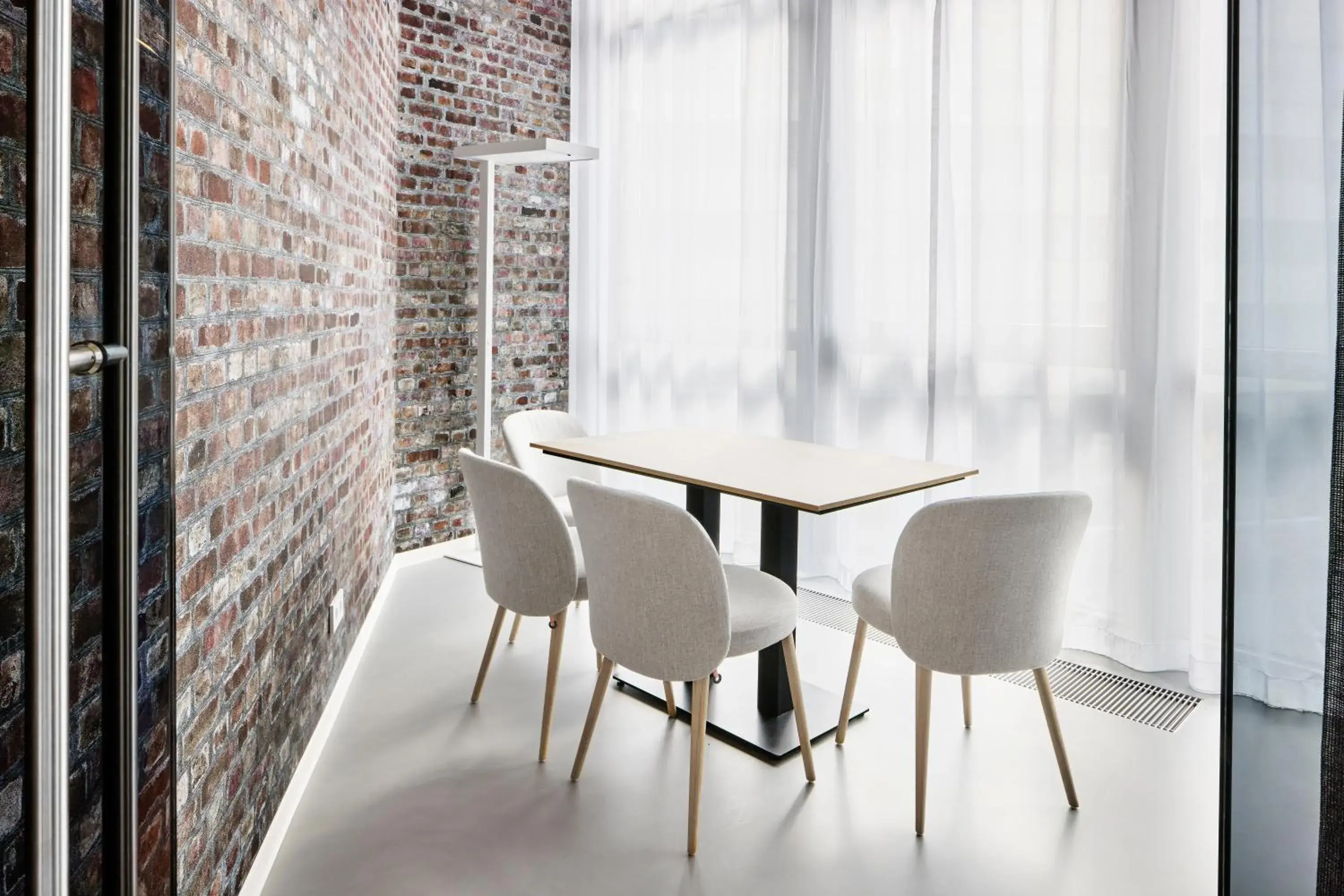 Lobby or reception in H2 Hotel Wien Schönbrunn Lobby or reception in H2 Hotel Wien Schönbrunn