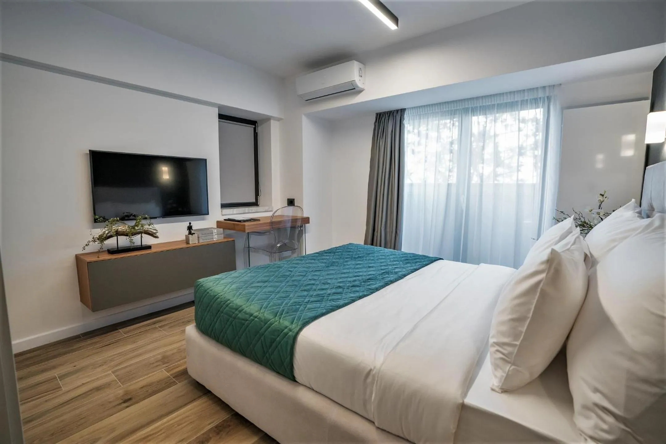 TV and multimedia in NOVOS ApartHotel