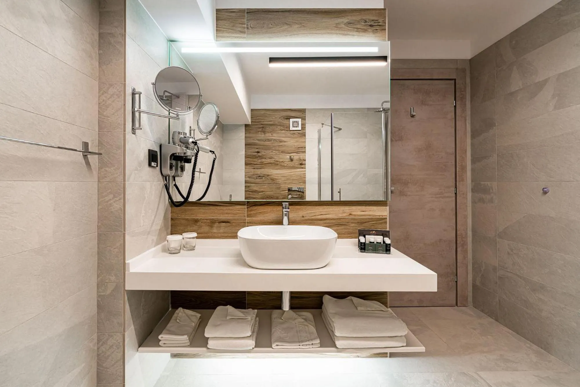 Bathroom in NOVOS ApartHotel