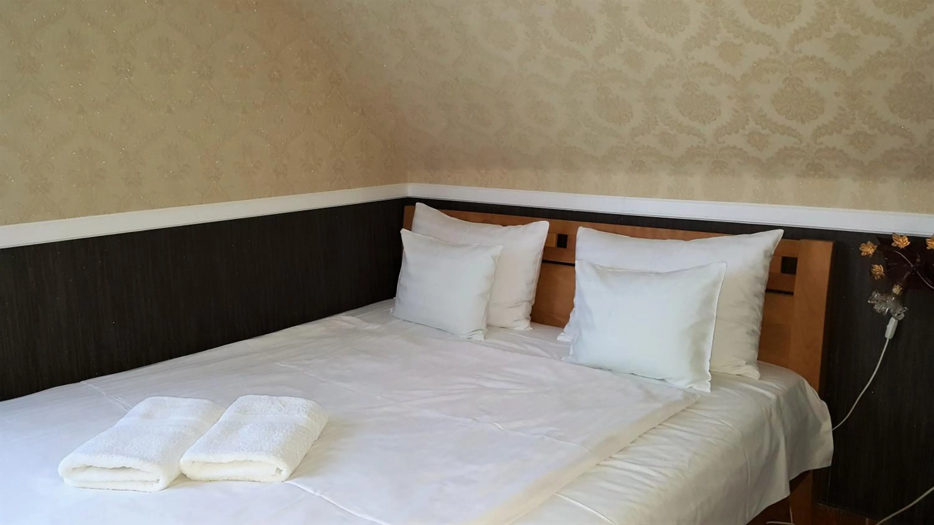 Bedroom, Bed in Kitti Panzió