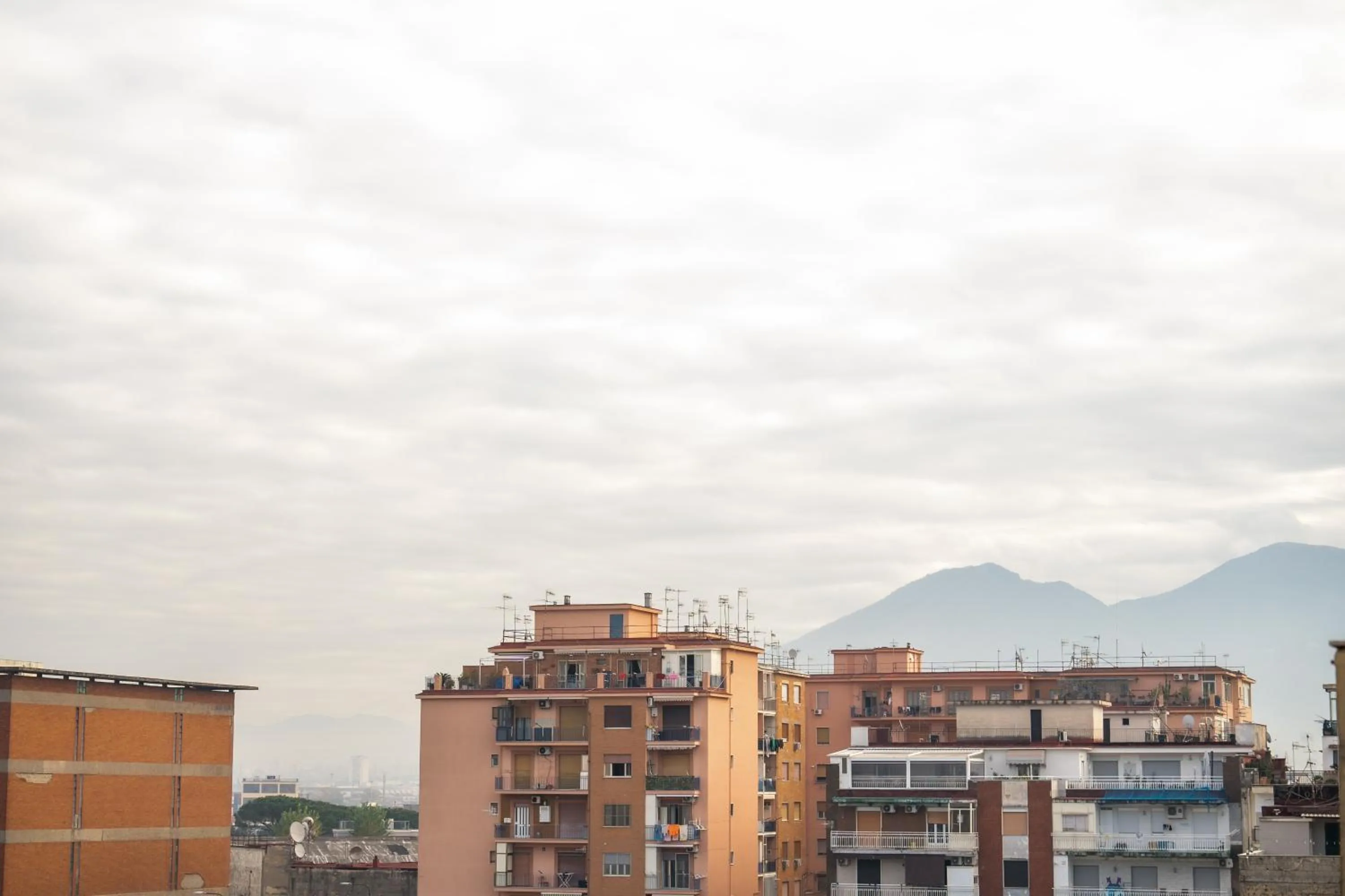 Mountain view in Napolitano Rooms - Central Station