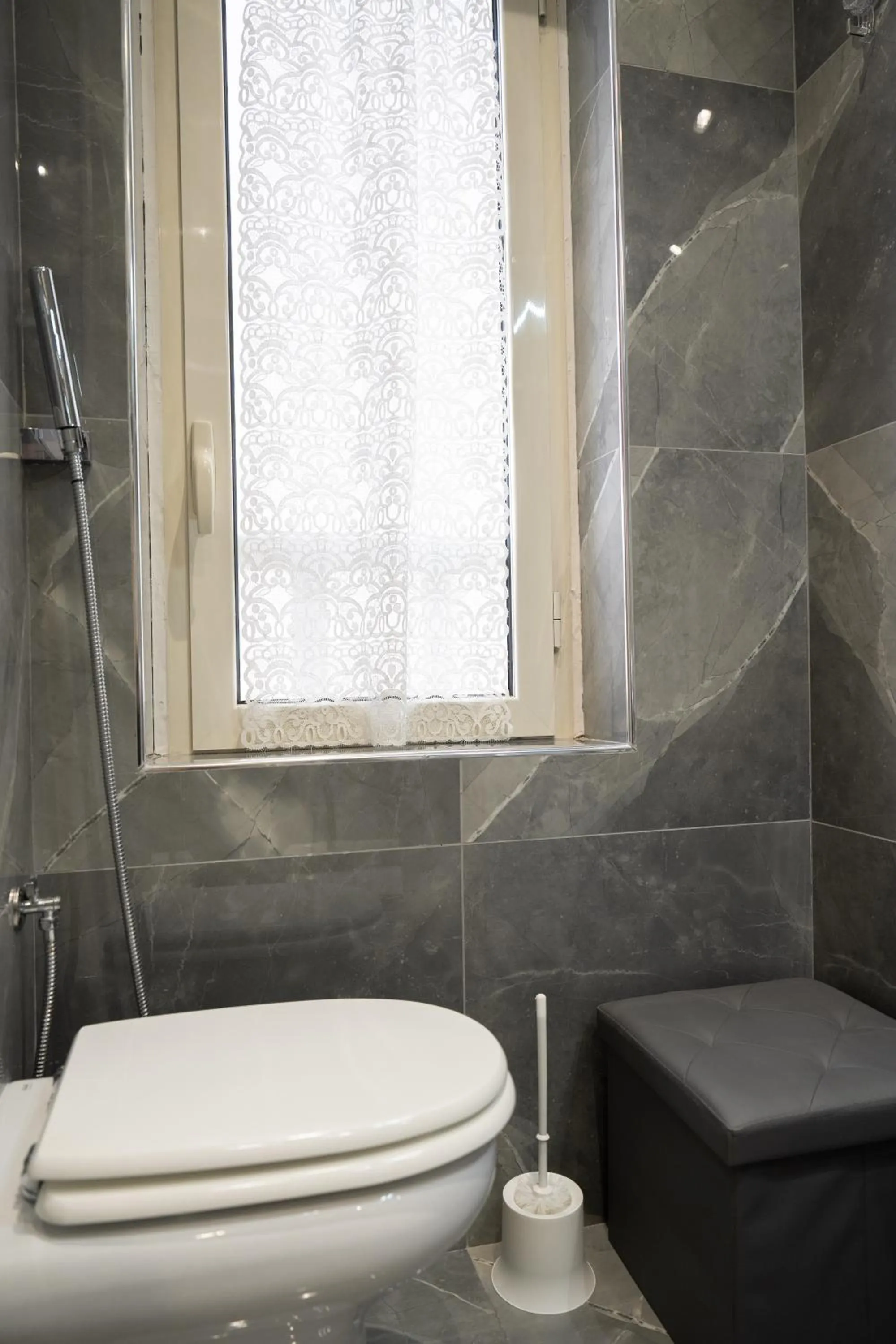 Bathroom in Napolitano Rooms - Central Station