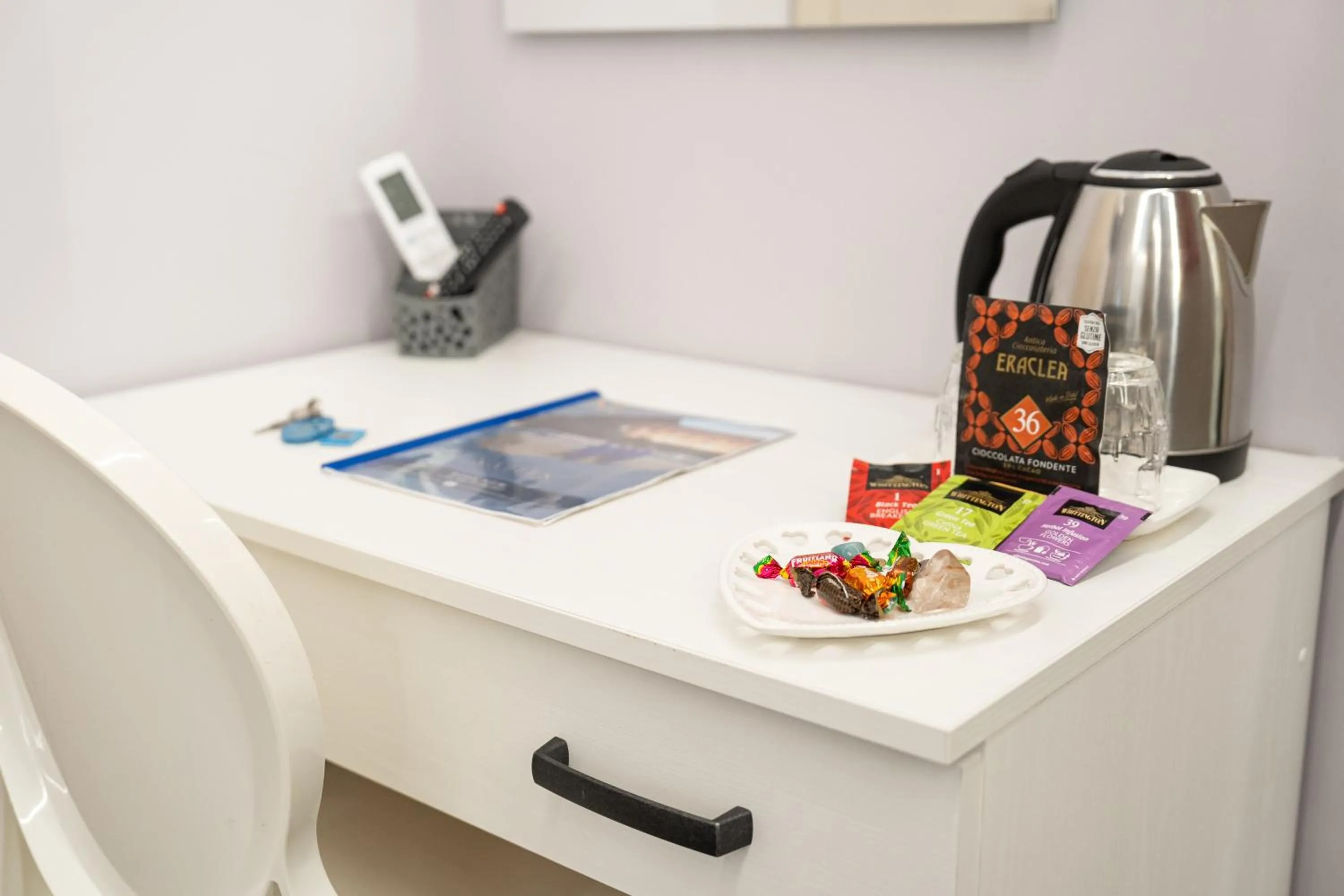 Coffee/tea facilities in Napolitano Rooms - Central Station