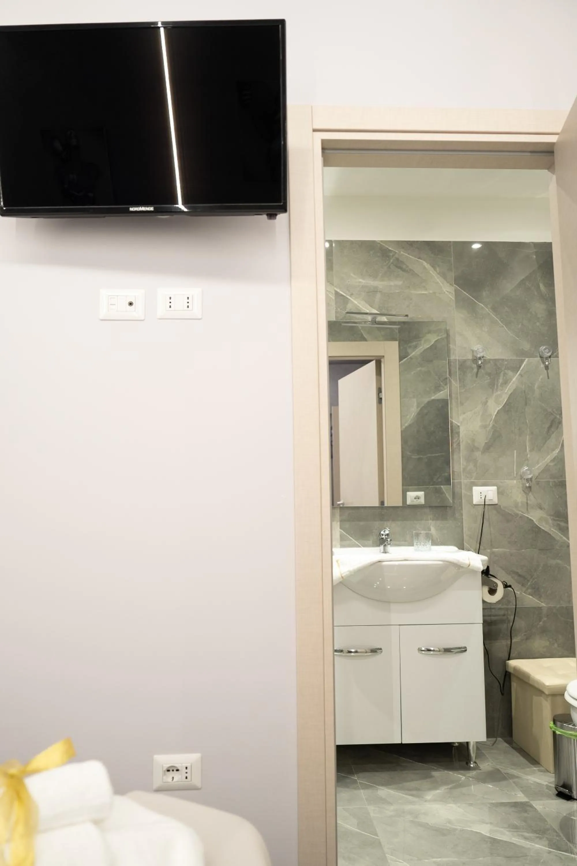 Bathroom in Napolitano Rooms - Central Station