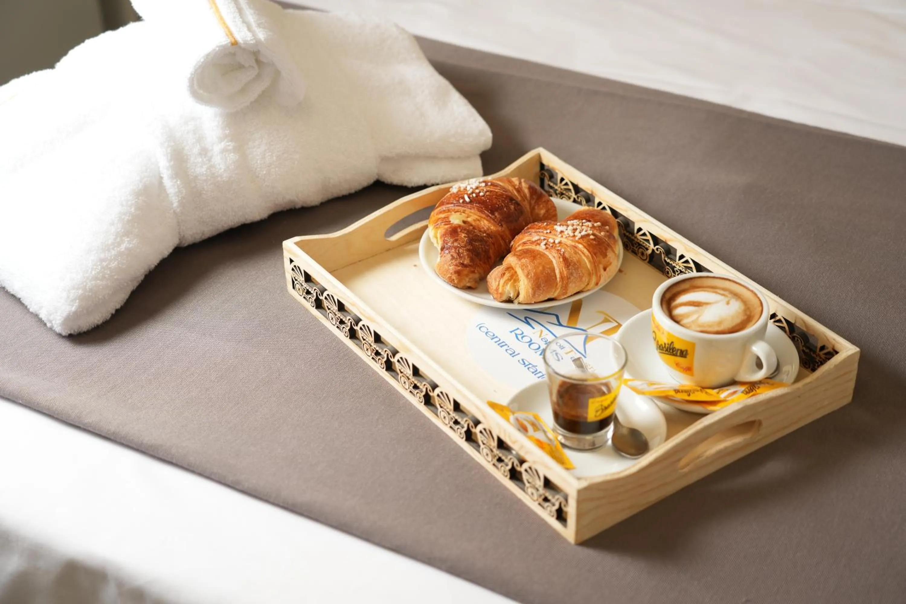 Breakfast in Napolitano Rooms - Central Station