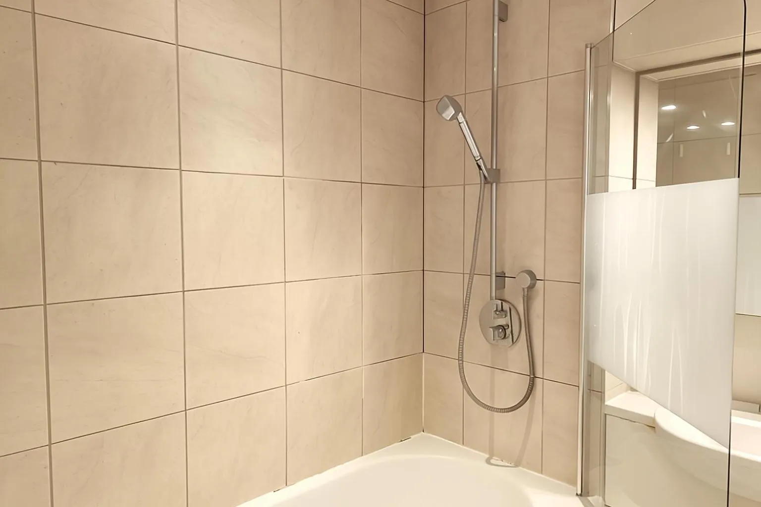 Bathroom in Still Life St Paul's Executive