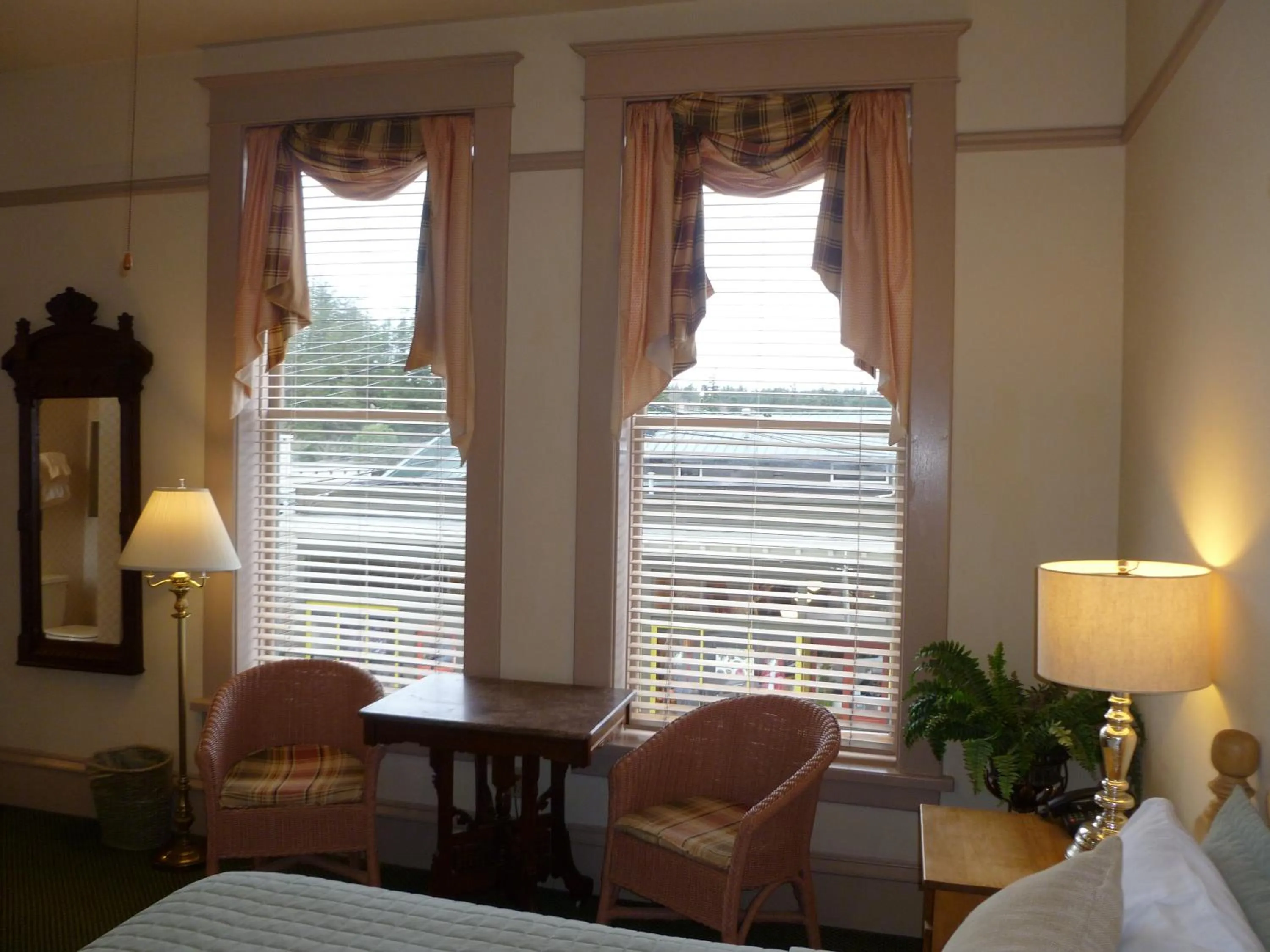 Bed in Hotel Planter