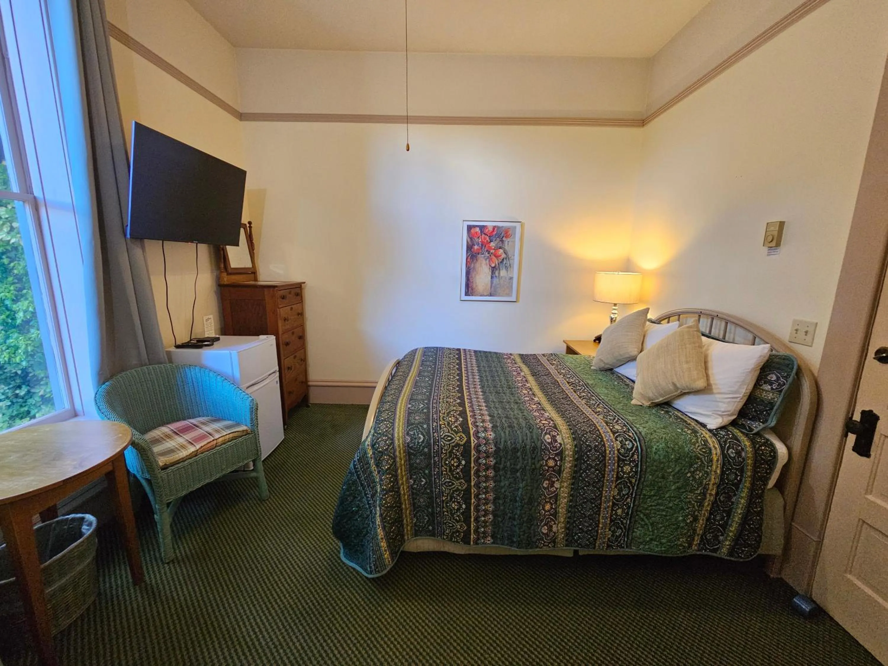 Bed in Hotel Planter