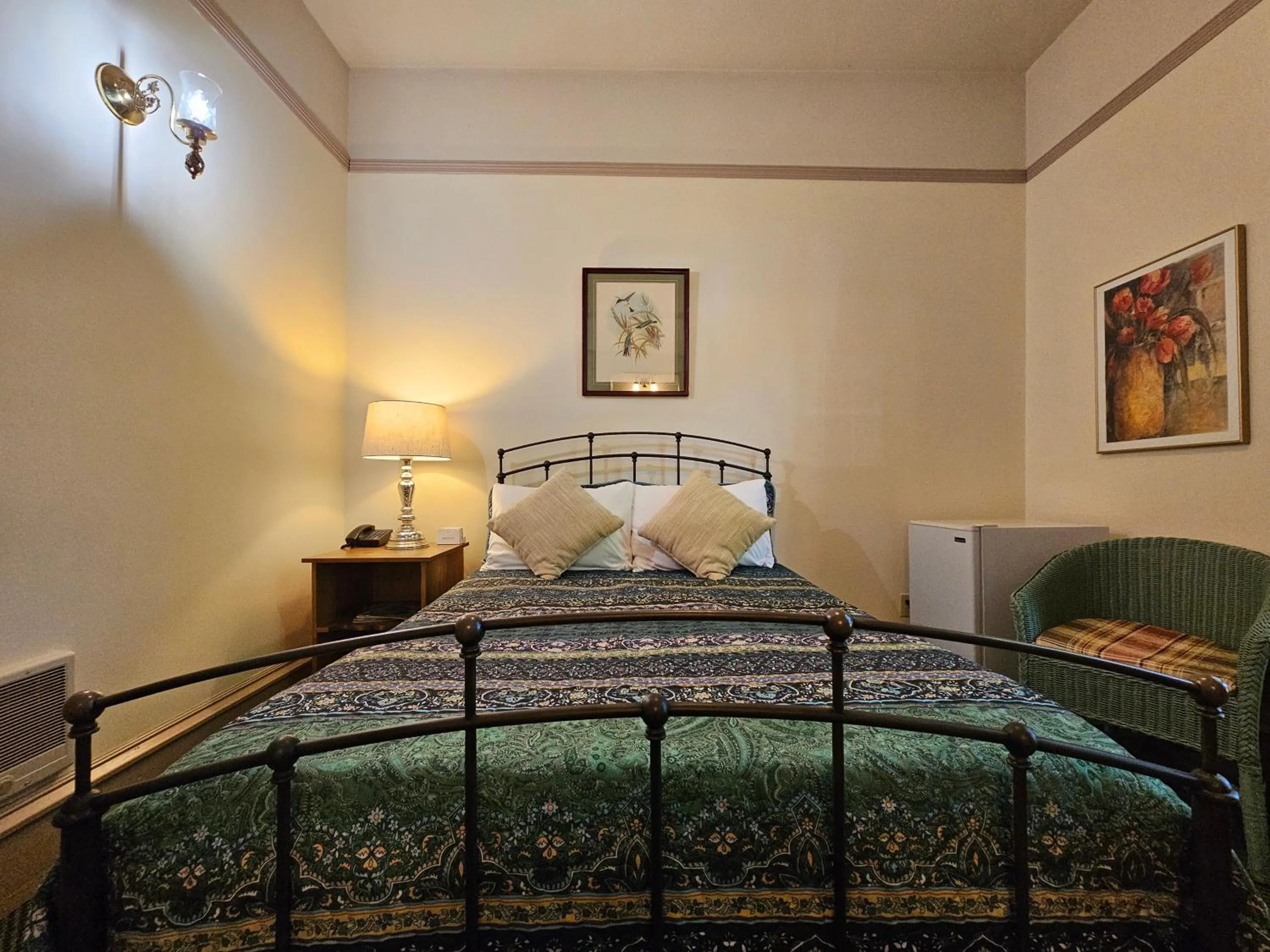 Bed in Hotel Planter