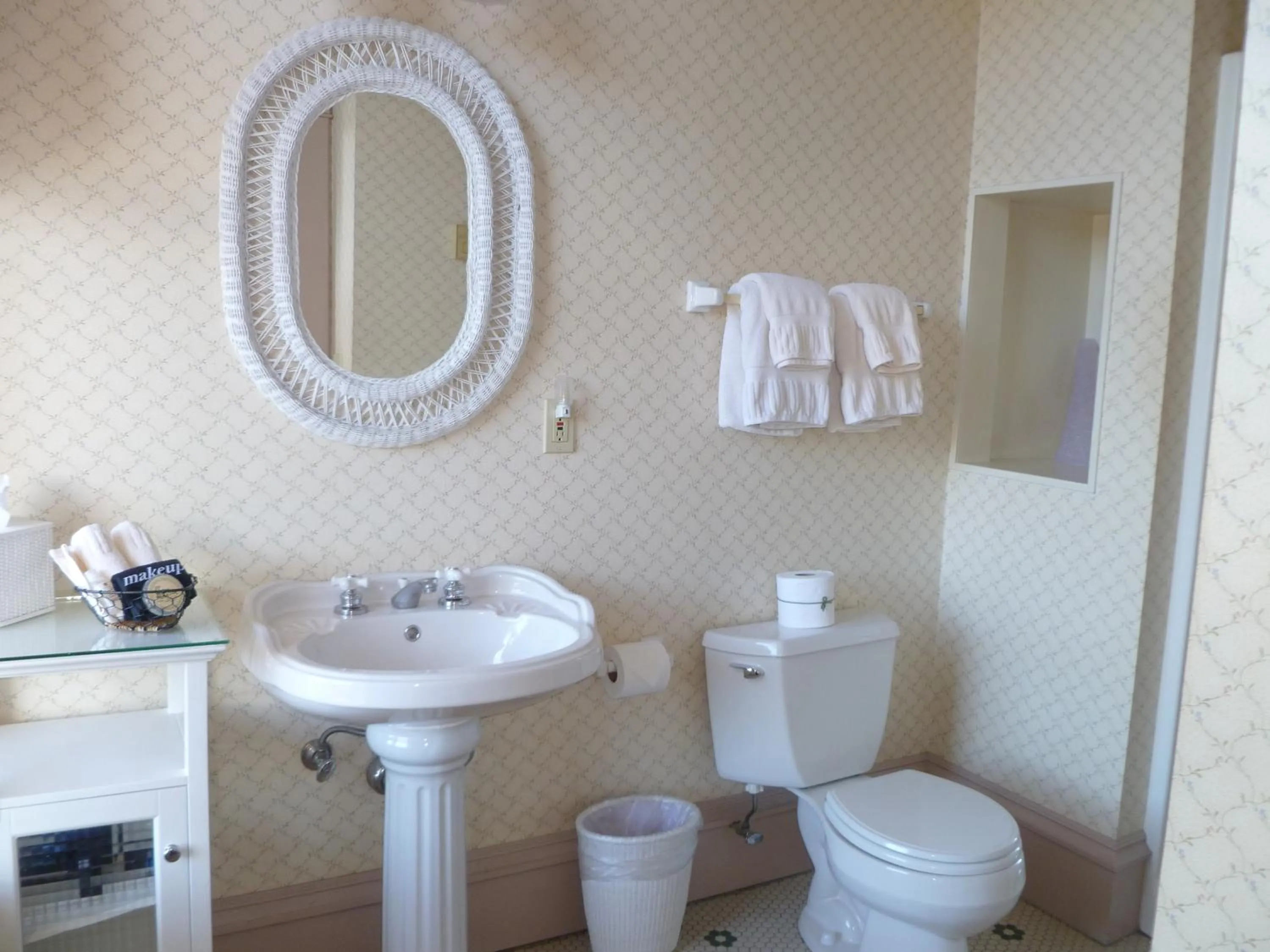 Toilet in Hotel Planter