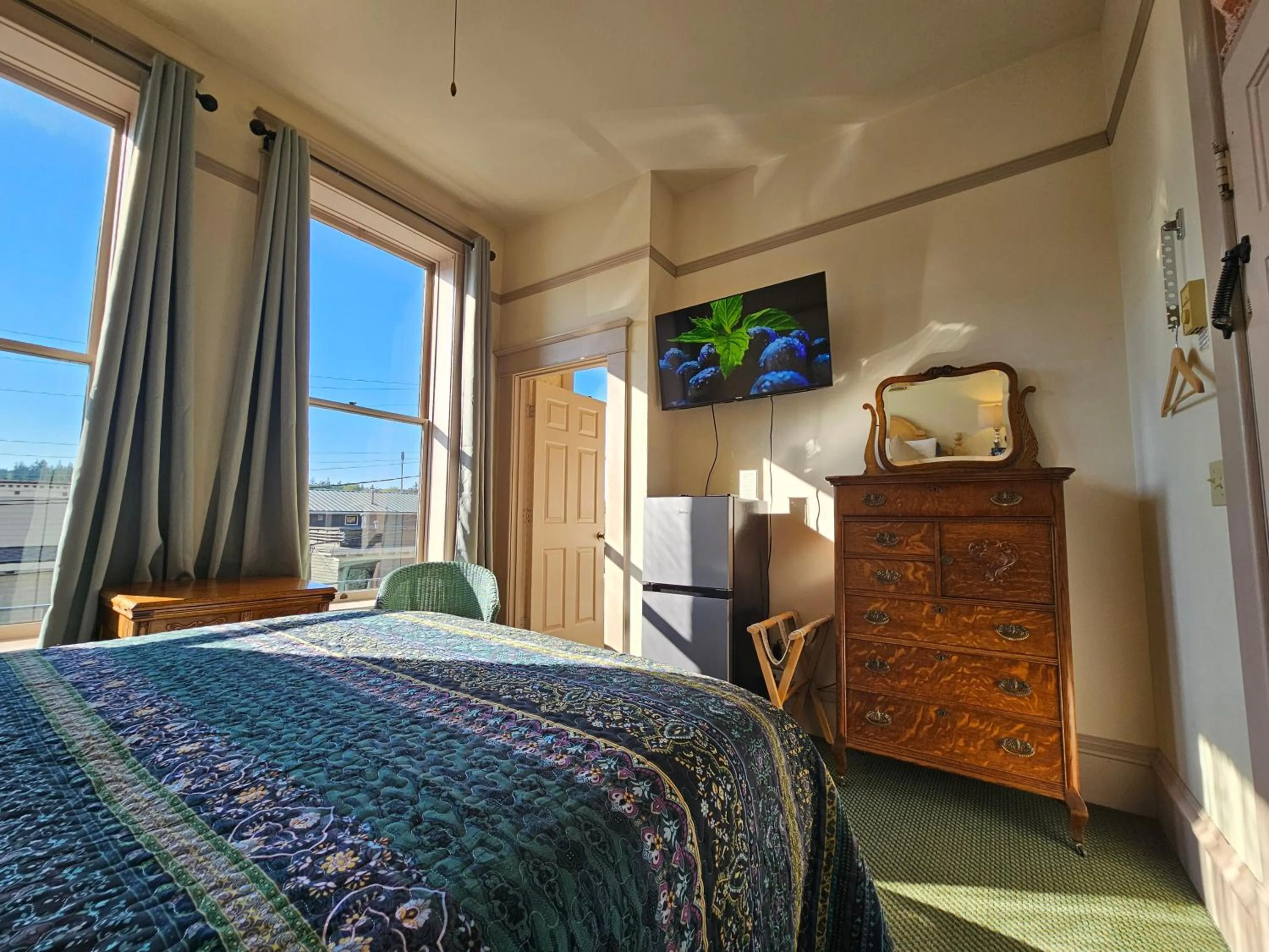 Bed in Hotel Planter