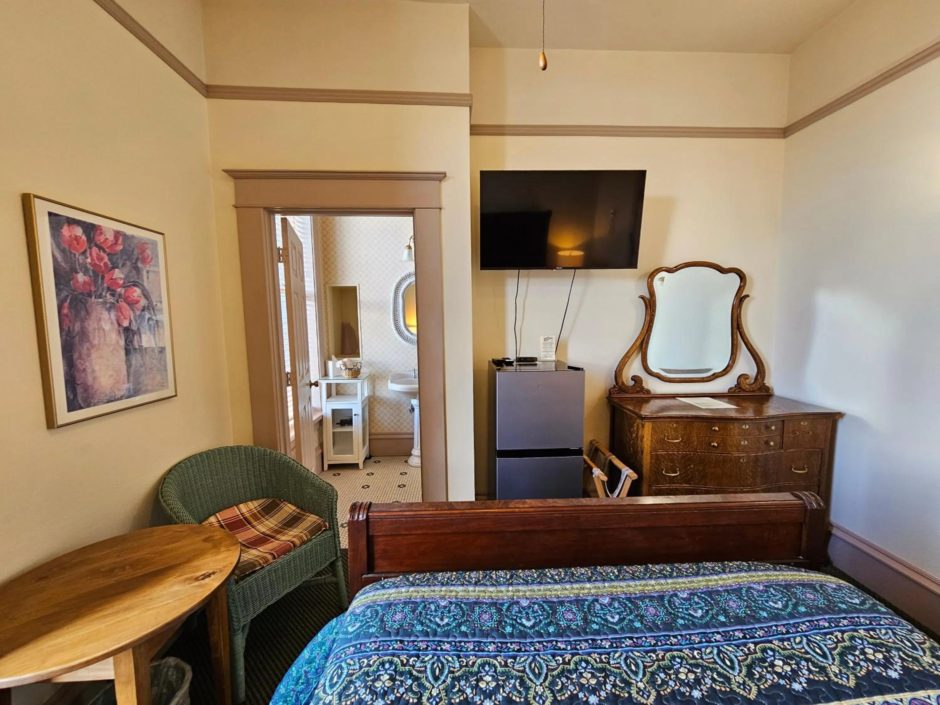 Bed in Hotel Planter