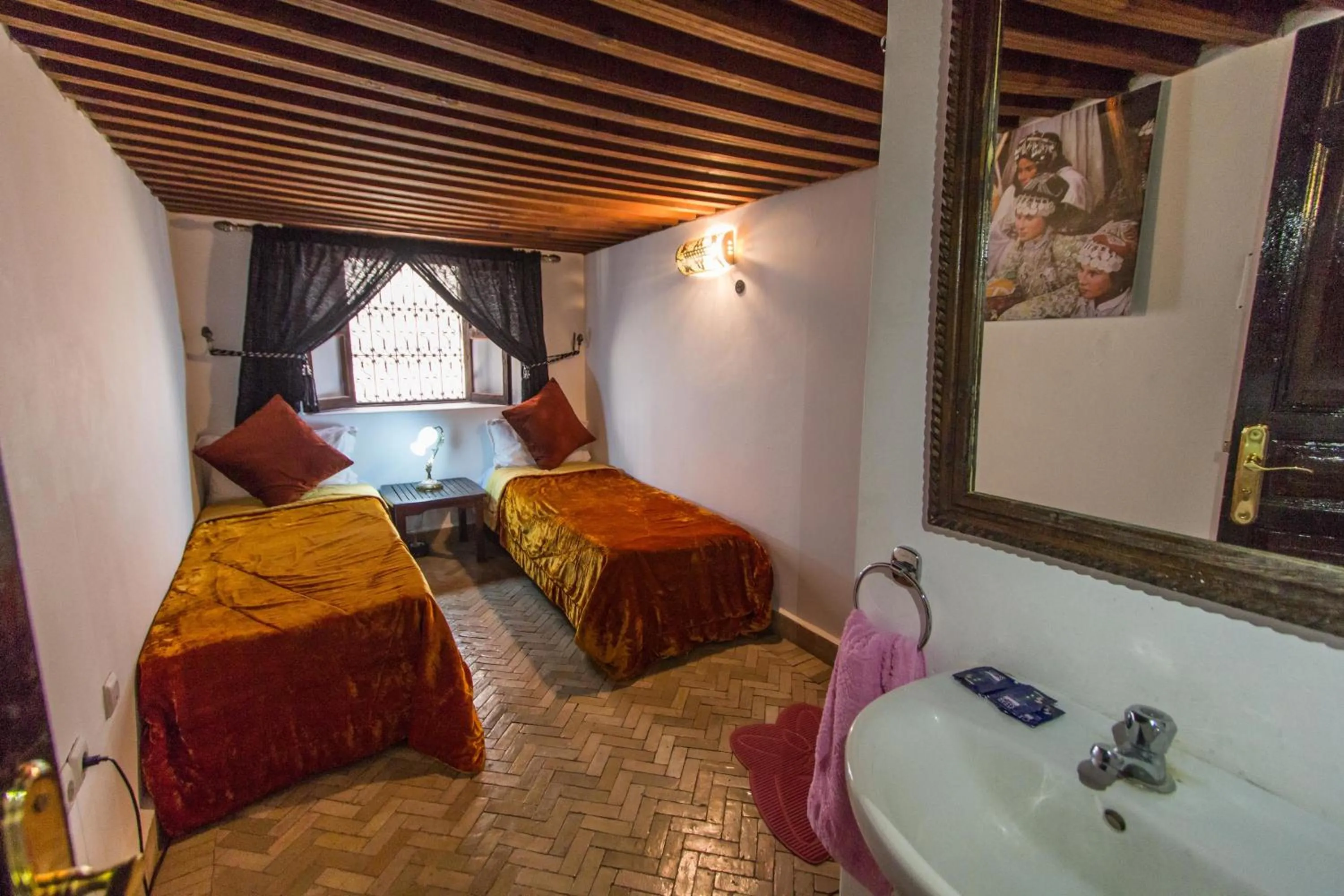 Photo of the whole room in Riad Noujoum Medina