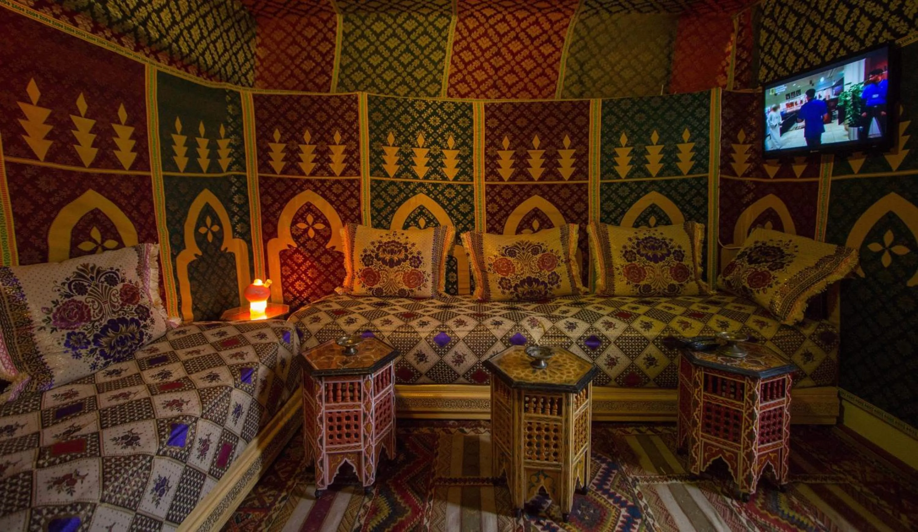 Restaurant/places to eat in Riad Noujoum Medina