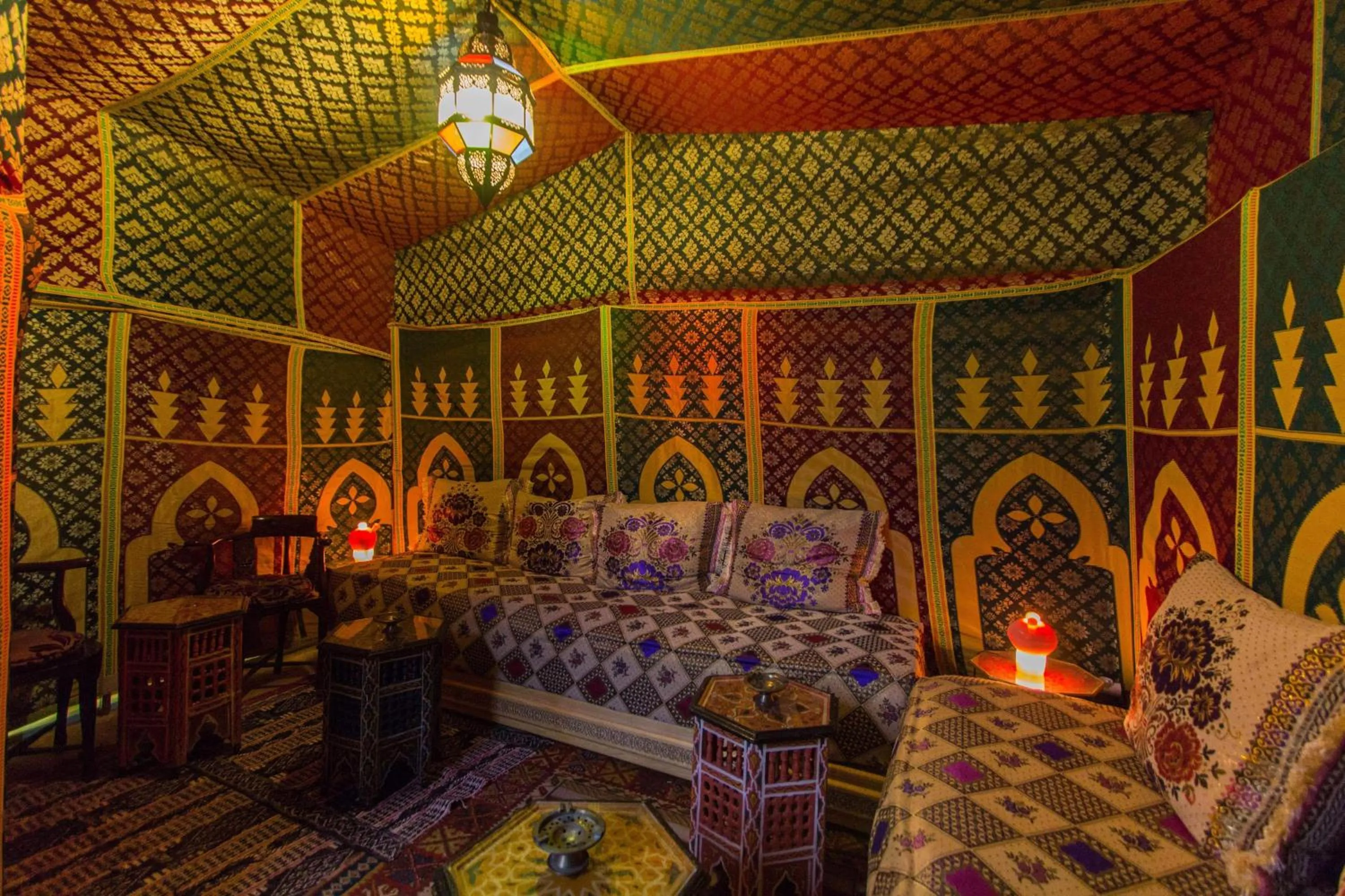 Restaurant/places to eat in Riad Noujoum Medina