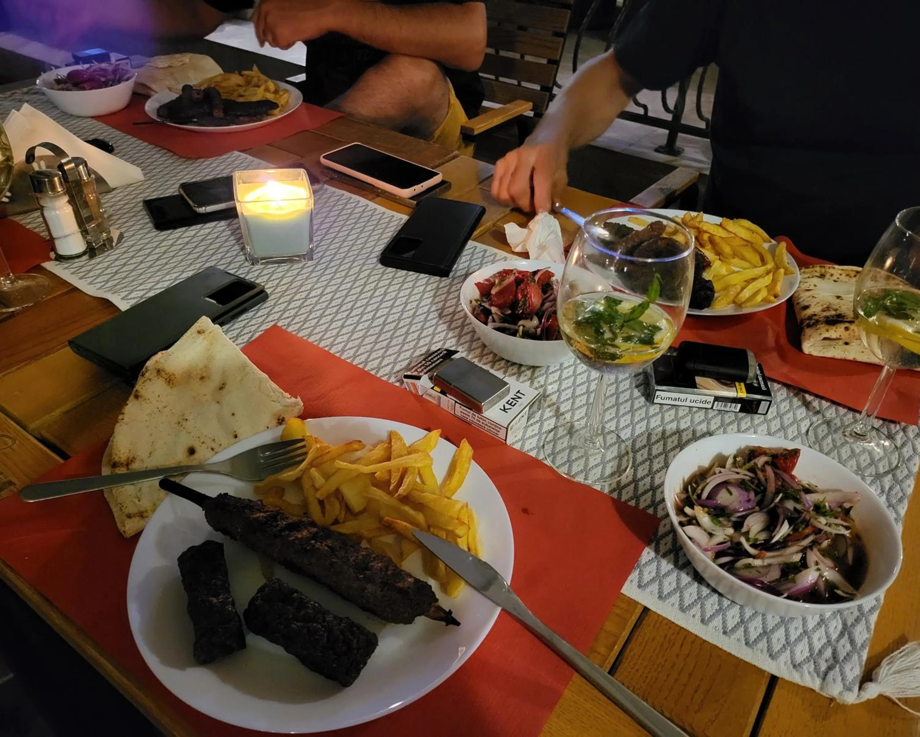 Food and drinks in Adac Boutique Hotel