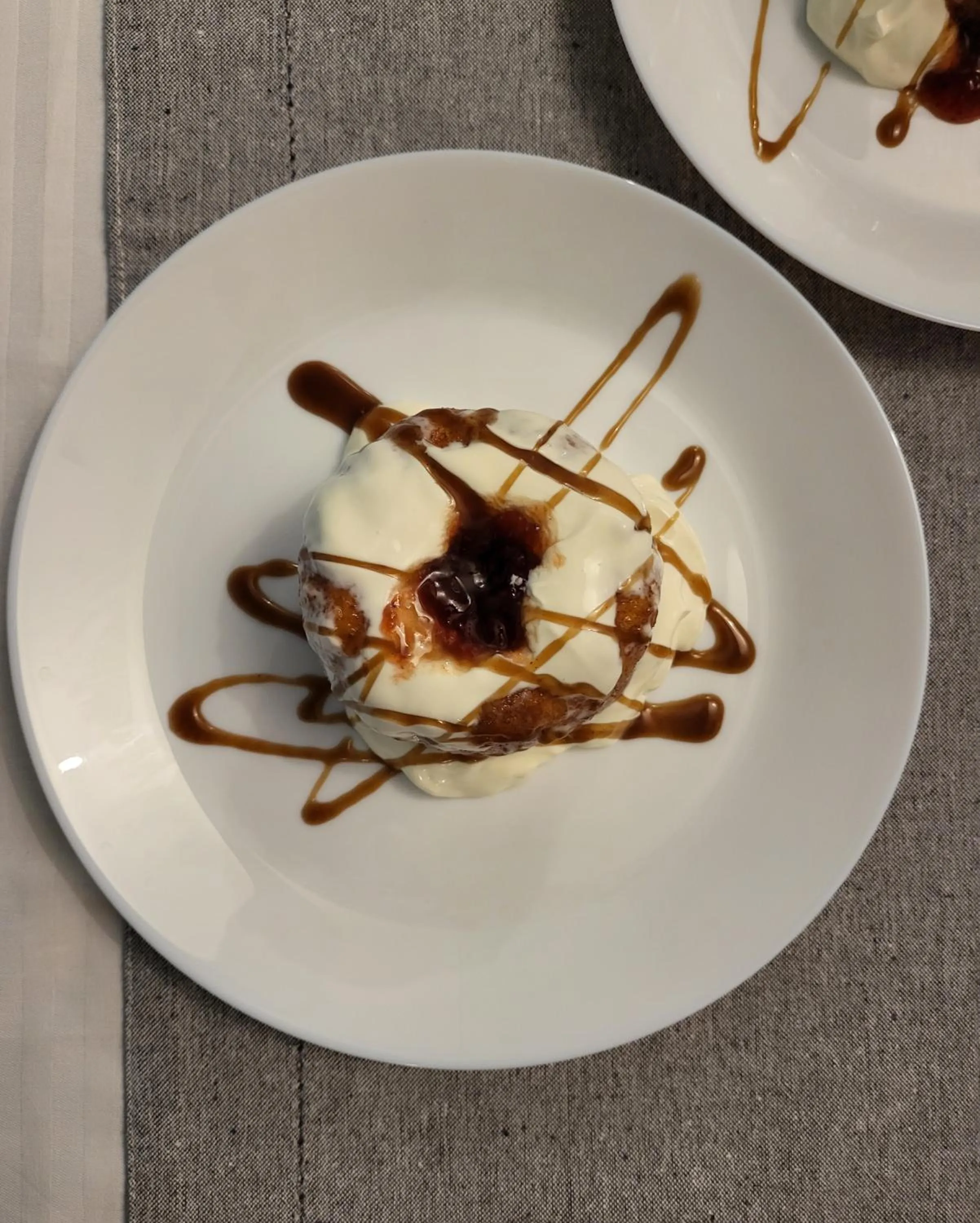 Restaurant/places to eat in Adac Boutique Hotel