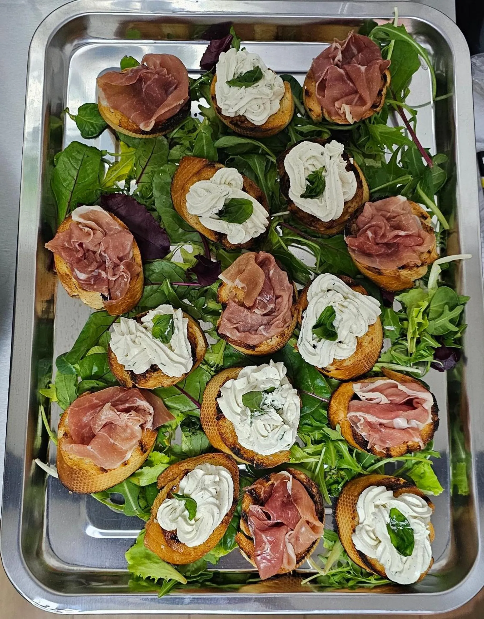 Restaurant/places to eat in Adac Boutique Hotel