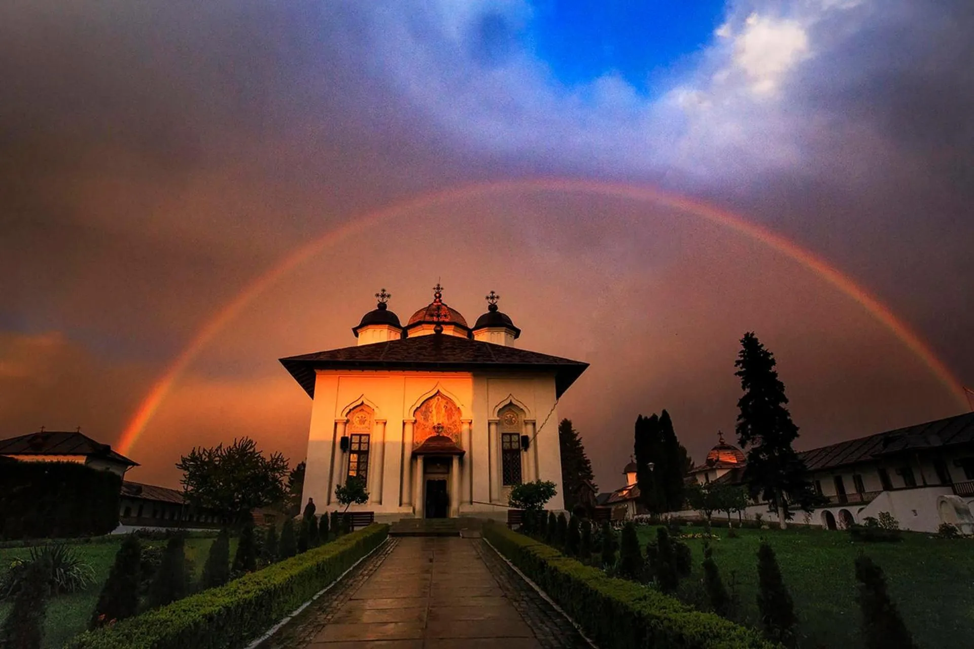 Hiking in Adac Boutique Hotel