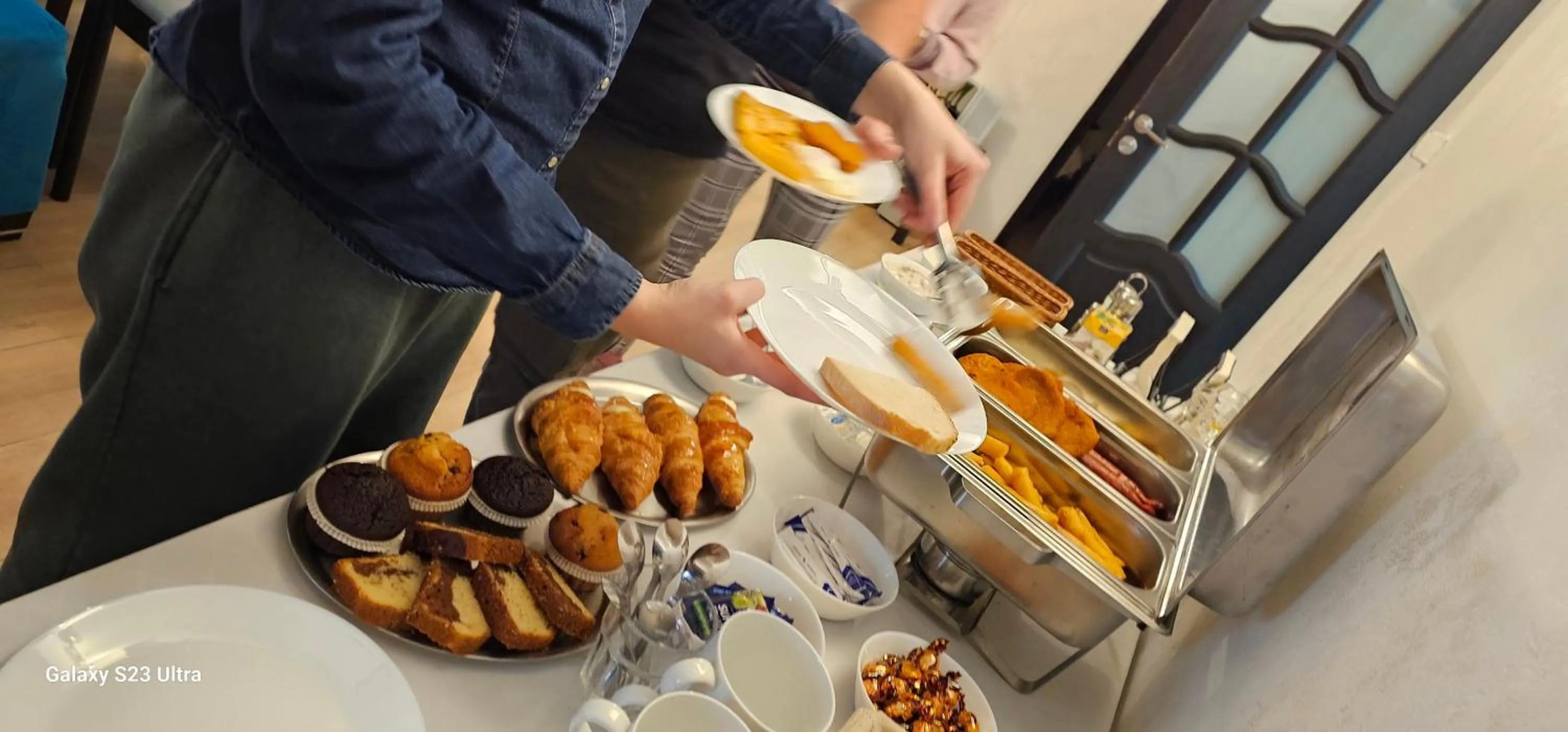 Restaurant/places to eat in Adac Boutique Hotel