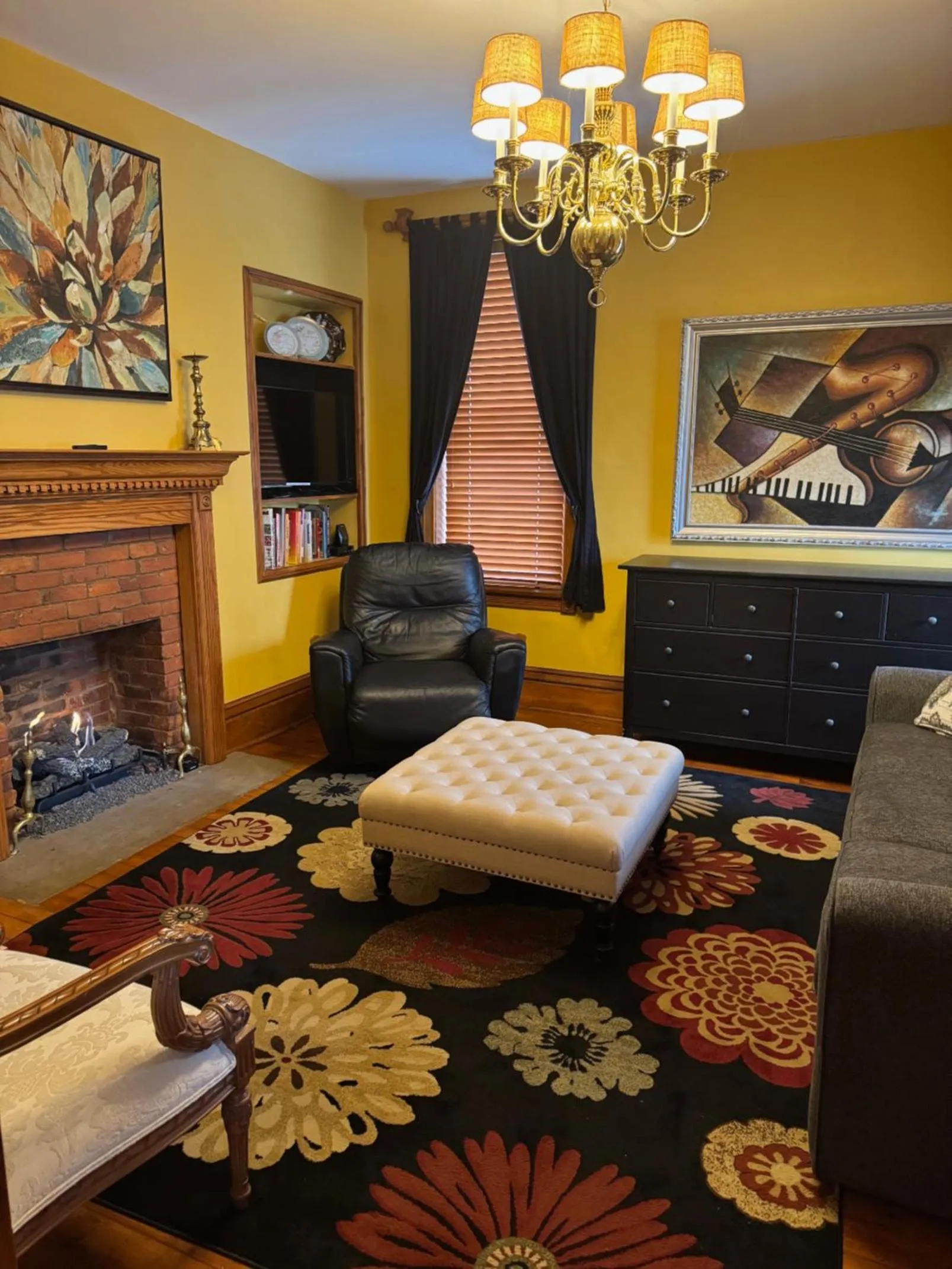 South Broadway Manor B&B - Near Fallingwater, Ohiopyle State Park, Hiking & Biking trails GAP