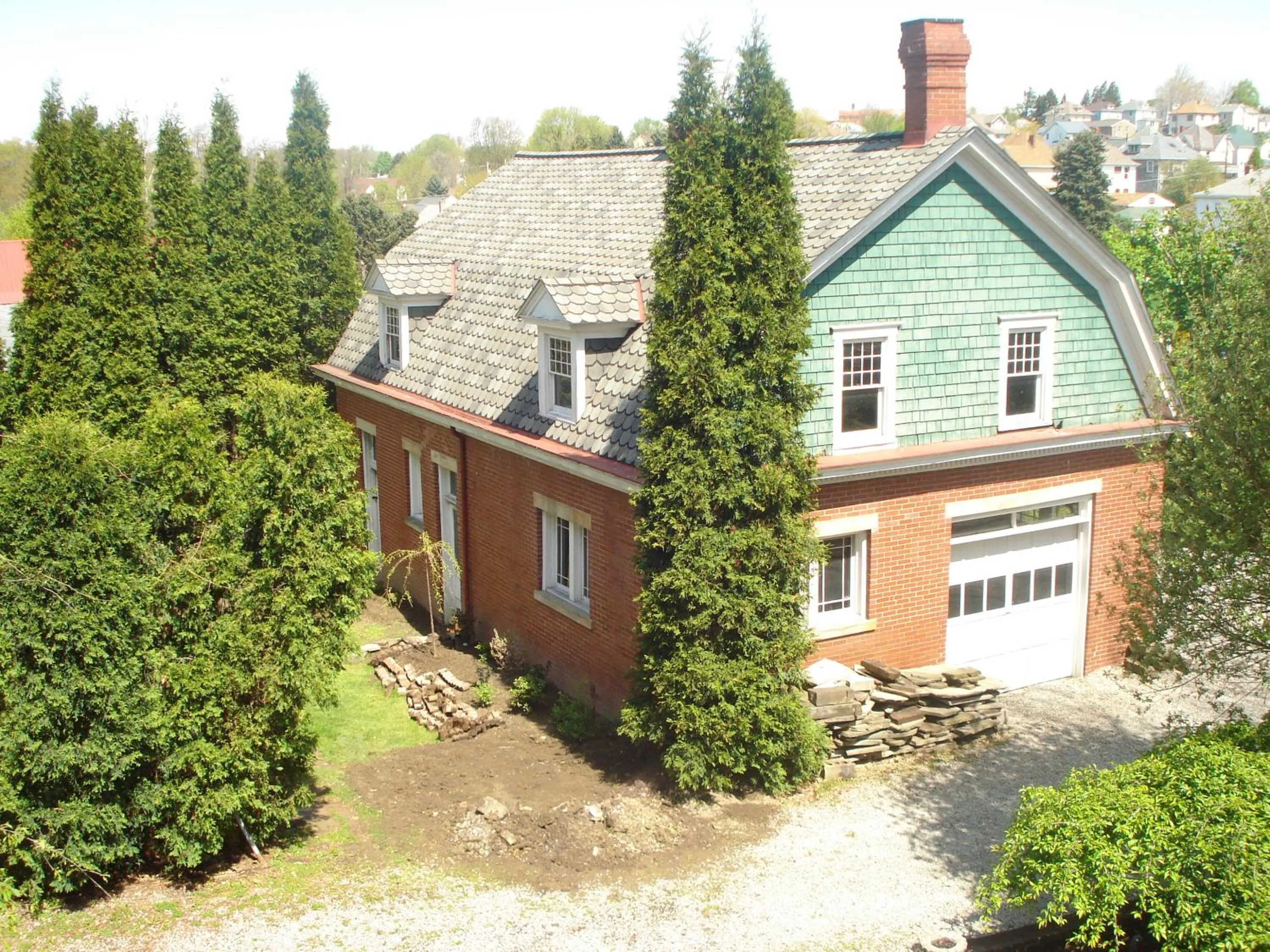 Bird's eye view in South Broadway Manor B&B - Near Fallingwater, Ohiopyle State Park, Hiking & Biking trails GAP