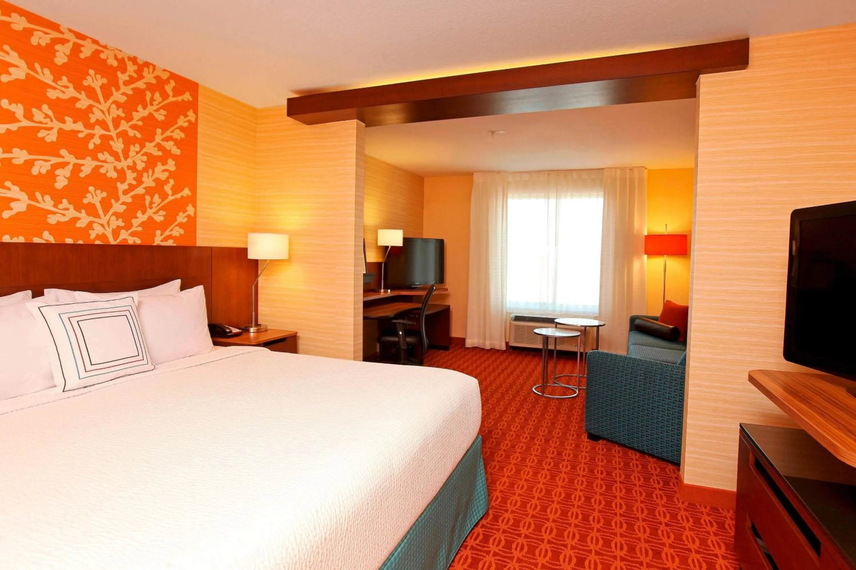 Photo of the whole room, Bed in Fairfield Inn & Suites by Marriott Omaha Papillion