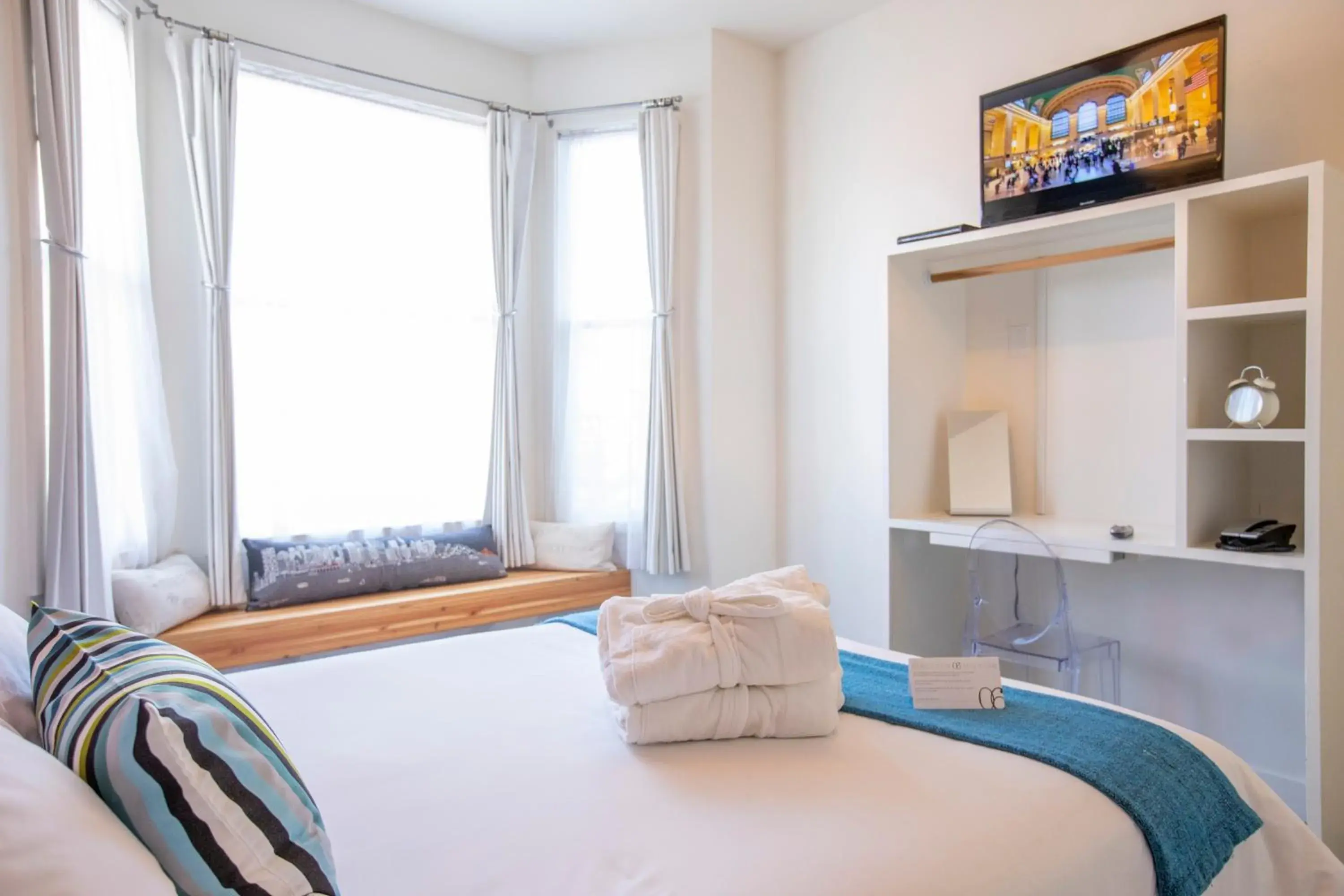 Bedroom, Bed in 1906 Mission Bedroom, Bed in 1906 Mission