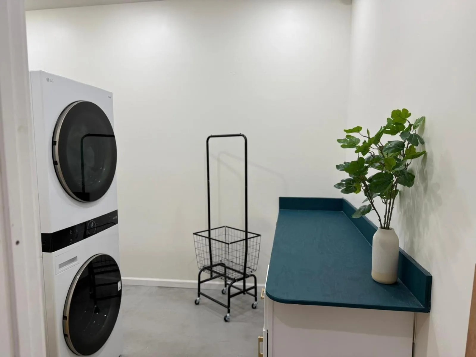 laundry in 1906 Mission