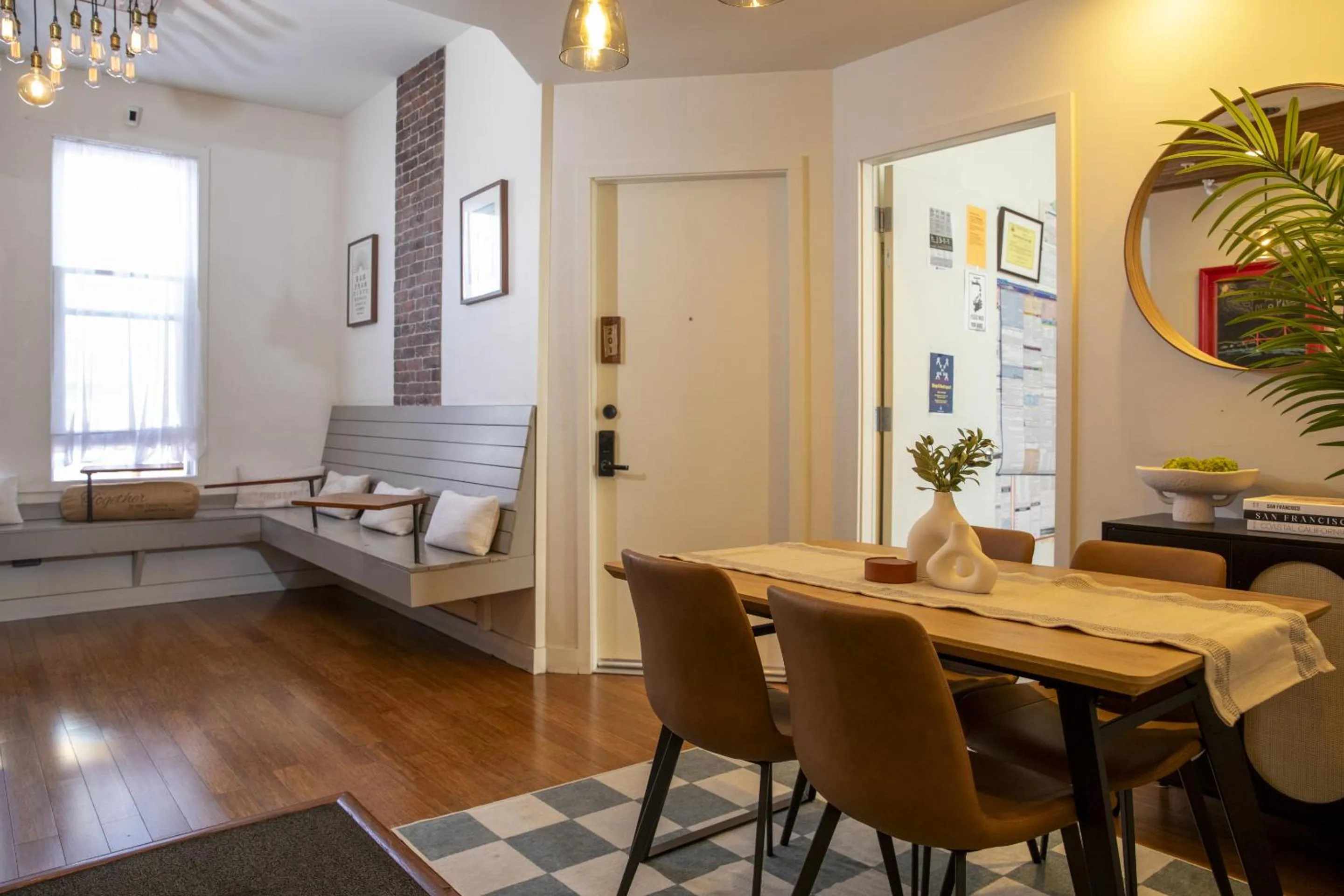 Dining area, Bed in 1906 Mission