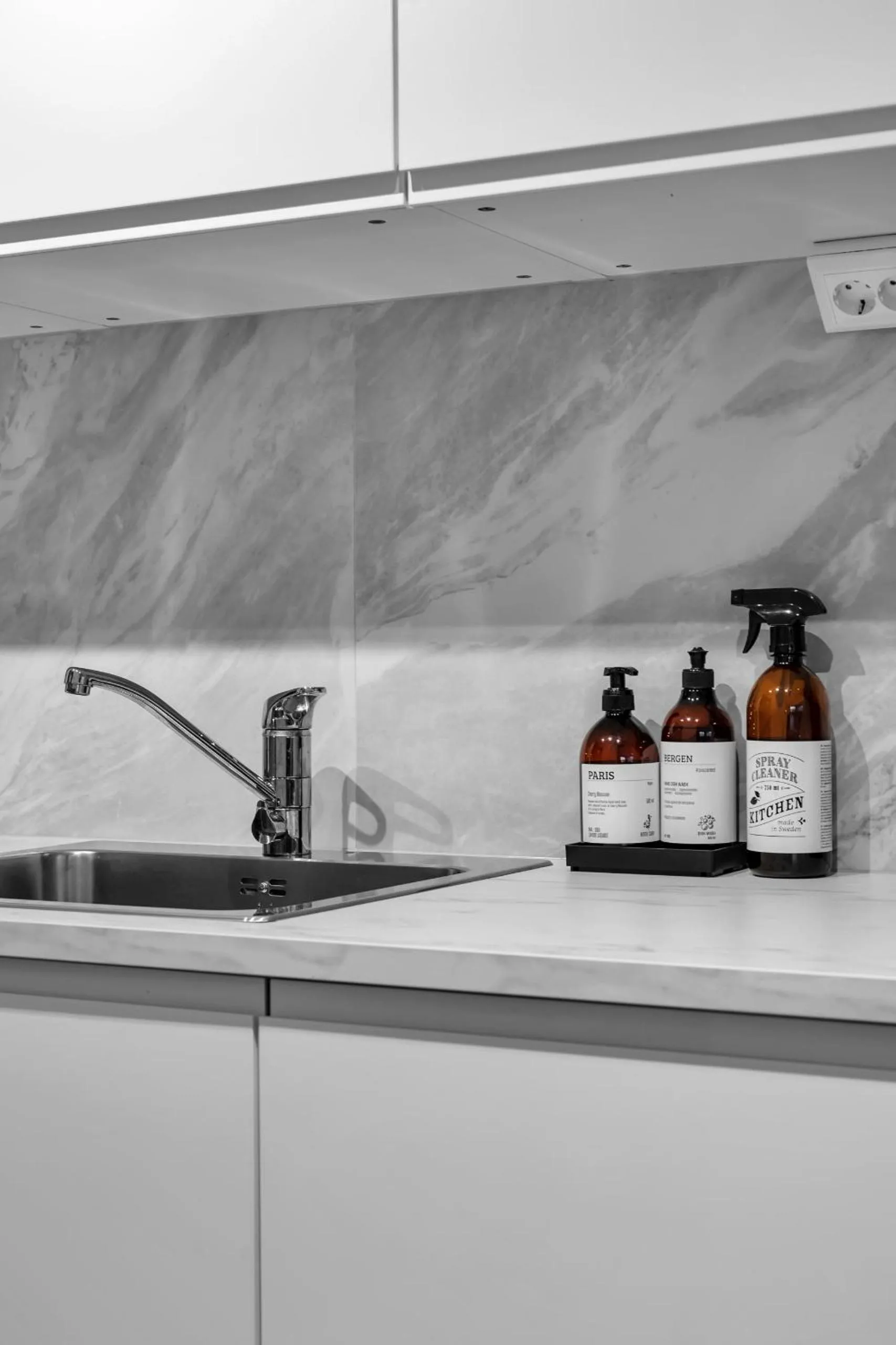 Kitchen or kitchenette in Northstay - The Urban City Haven, Free Parking, Sleeps 6
