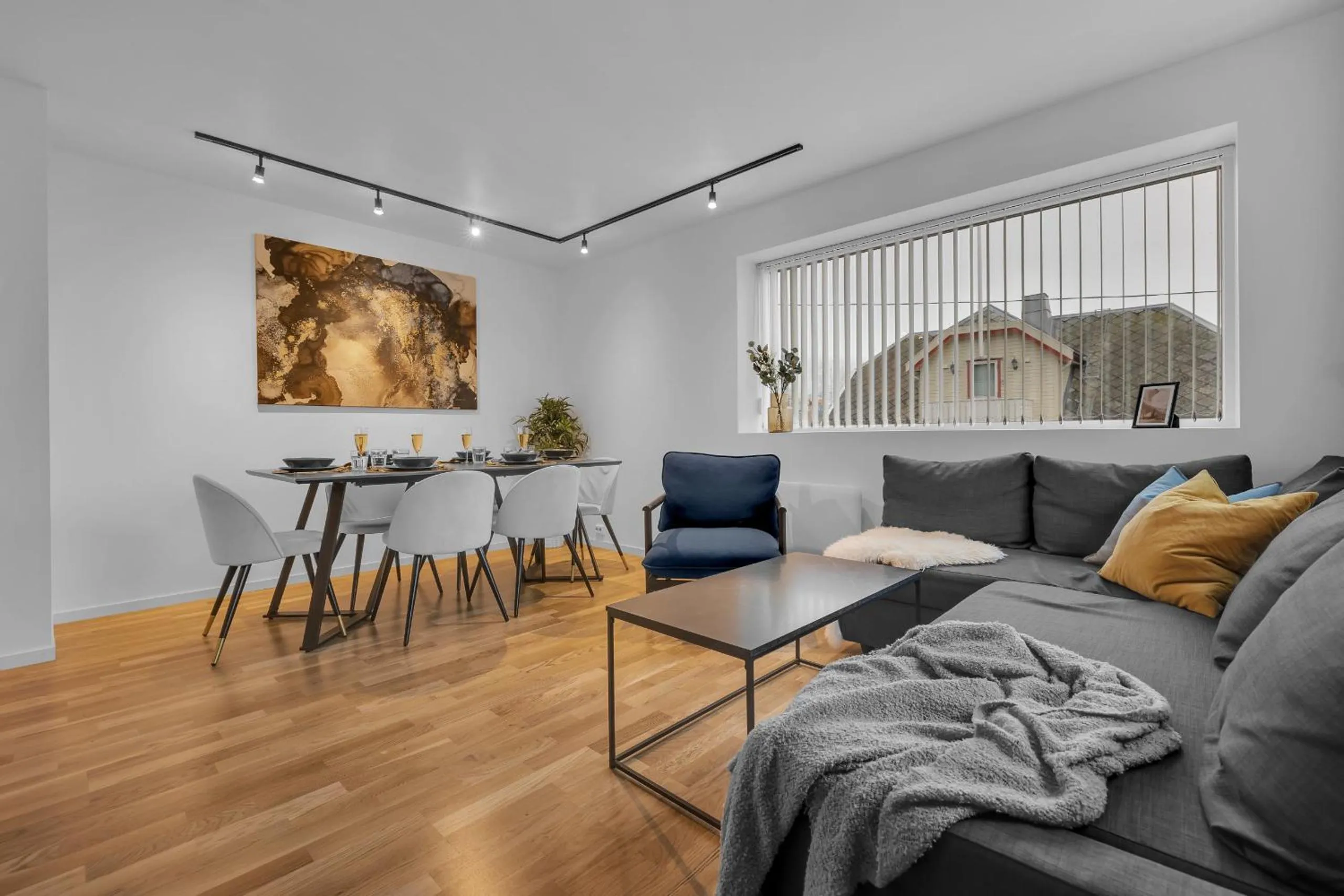 TV and multimedia in Northstay - The Urban City Haven, Free Parking, Sleeps 6