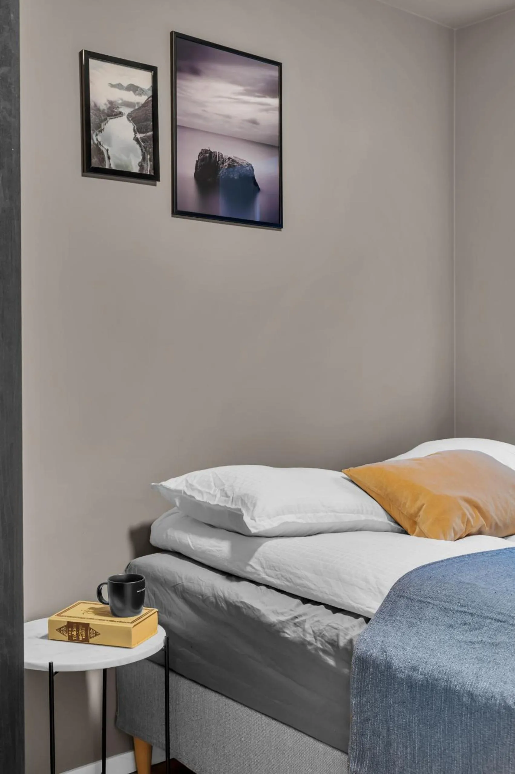 Bed in Northstay - The Urban City Haven, Free Parking, Sleeps 6
