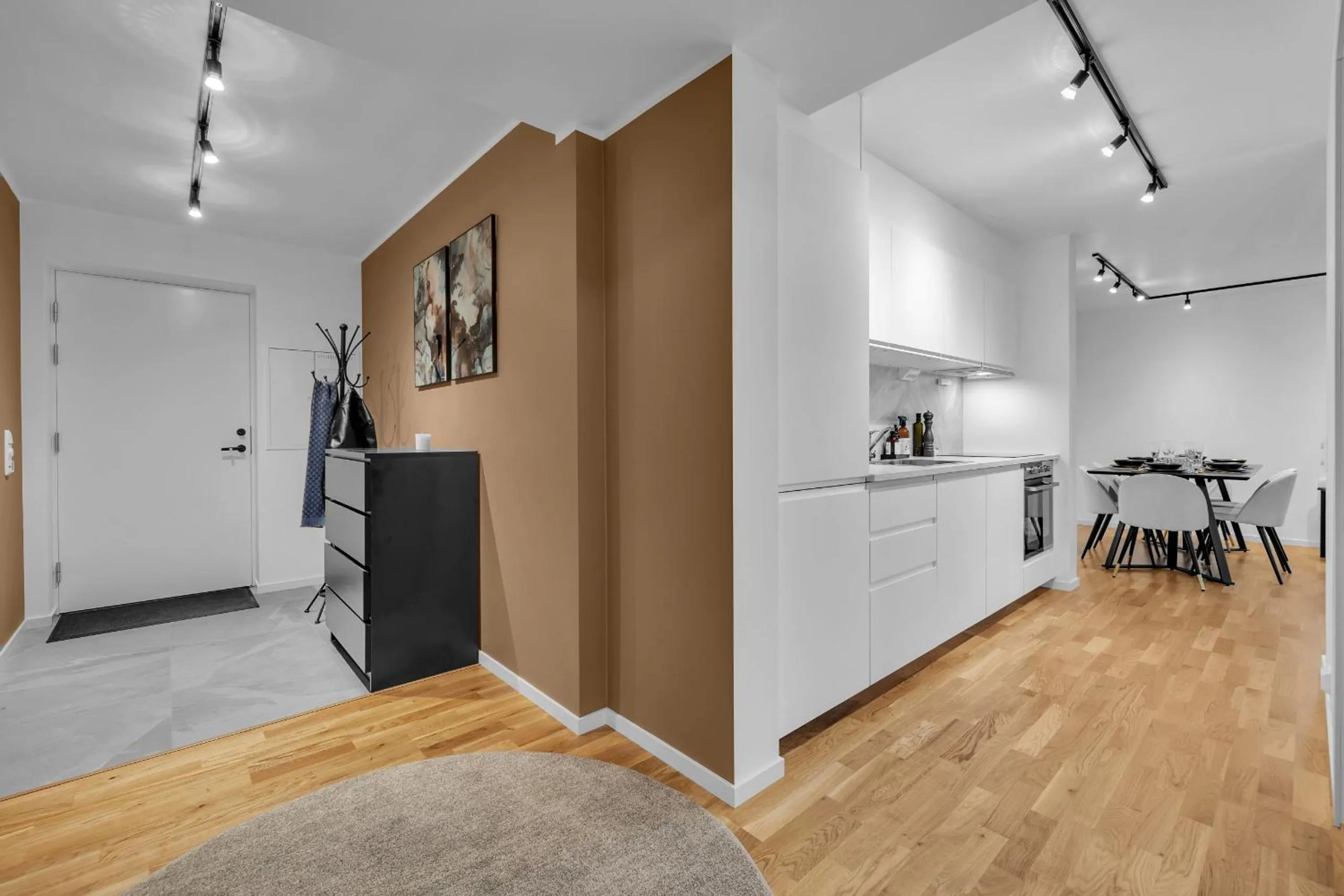 Kitchen or kitchenette in Northstay - The Urban City Haven, Free Parking, Sleeps 6