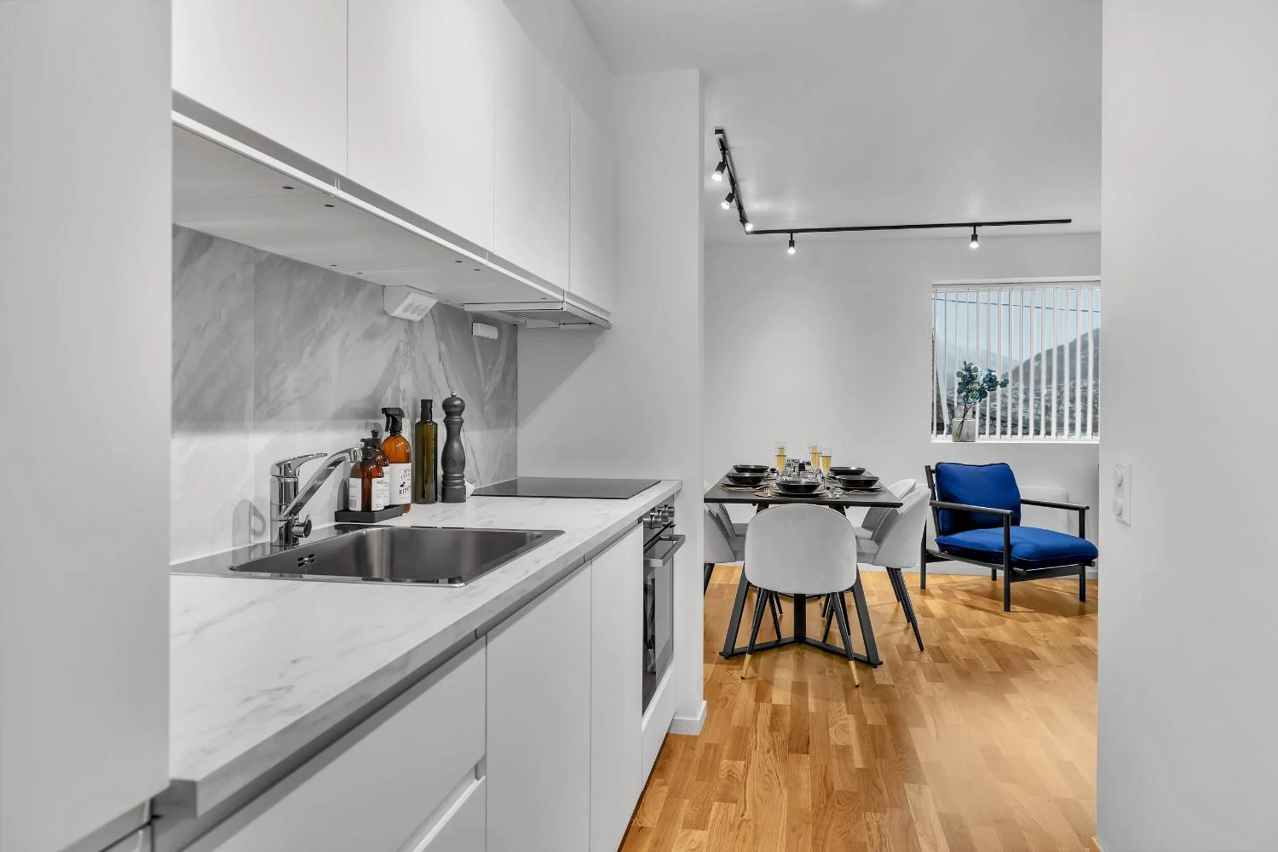 Kitchen or kitchenette in Northstay - The Urban City Haven, Free Parking, Sleeps 6