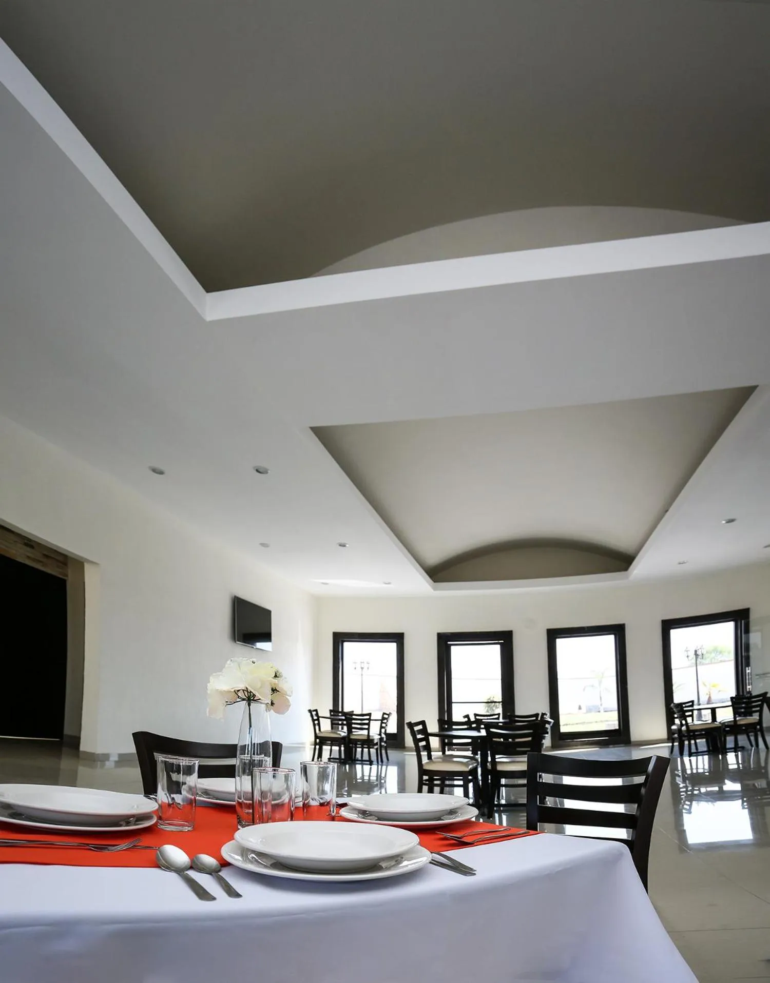 Restaurant/places to eat in Hotel Victoria Inn