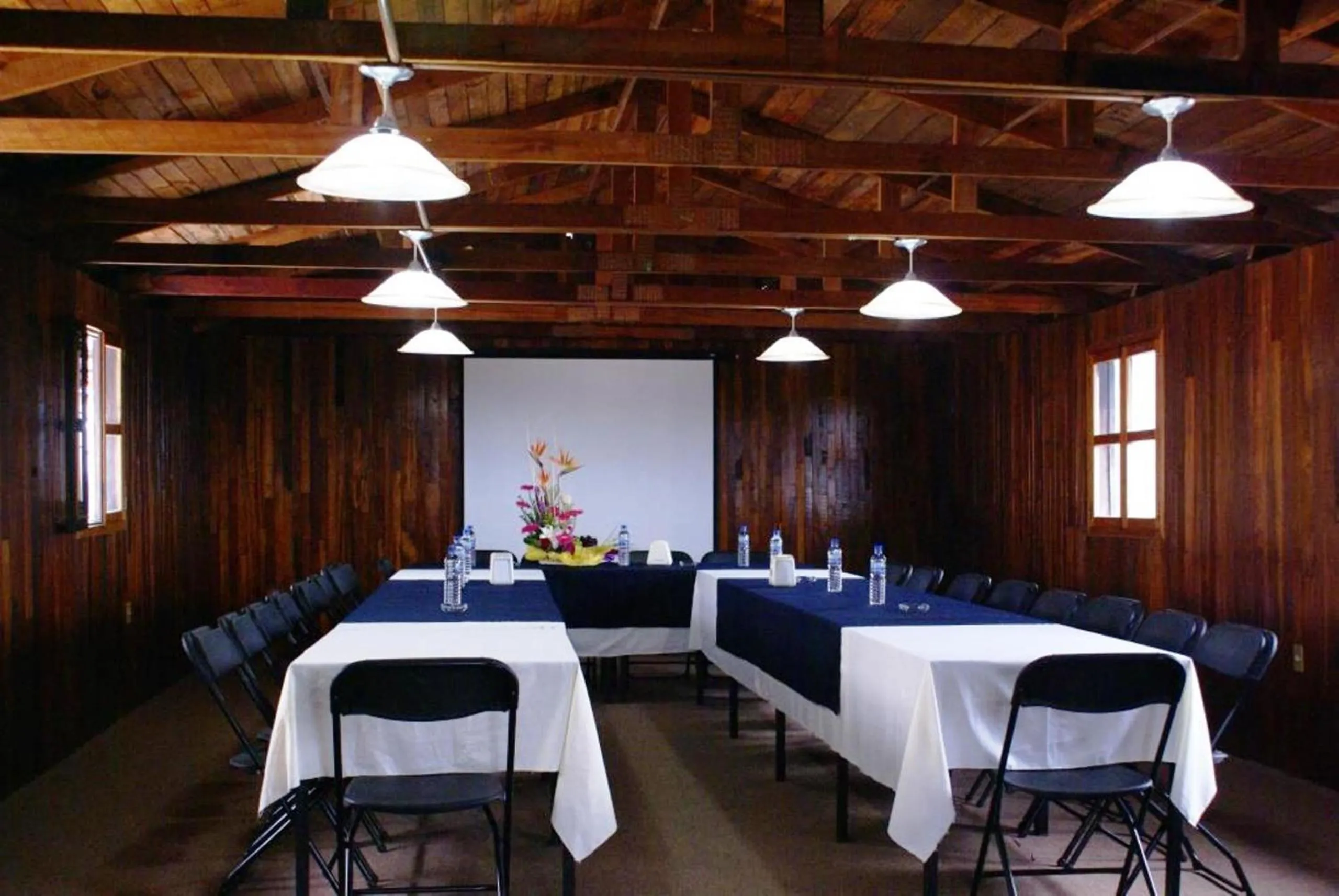 Bed in Hotel Villa de Cortez