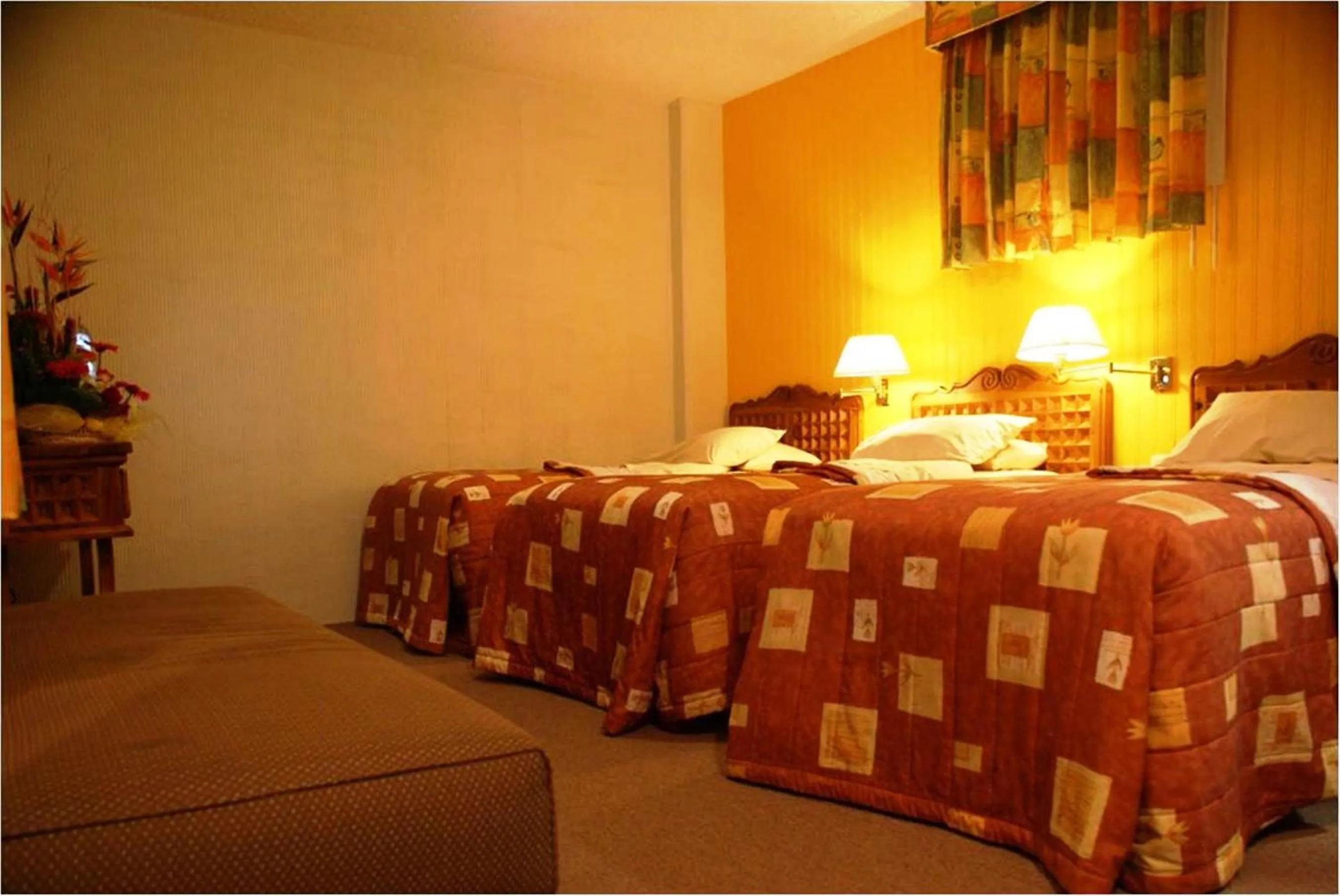 Bed in Hotel Villa de Cortez