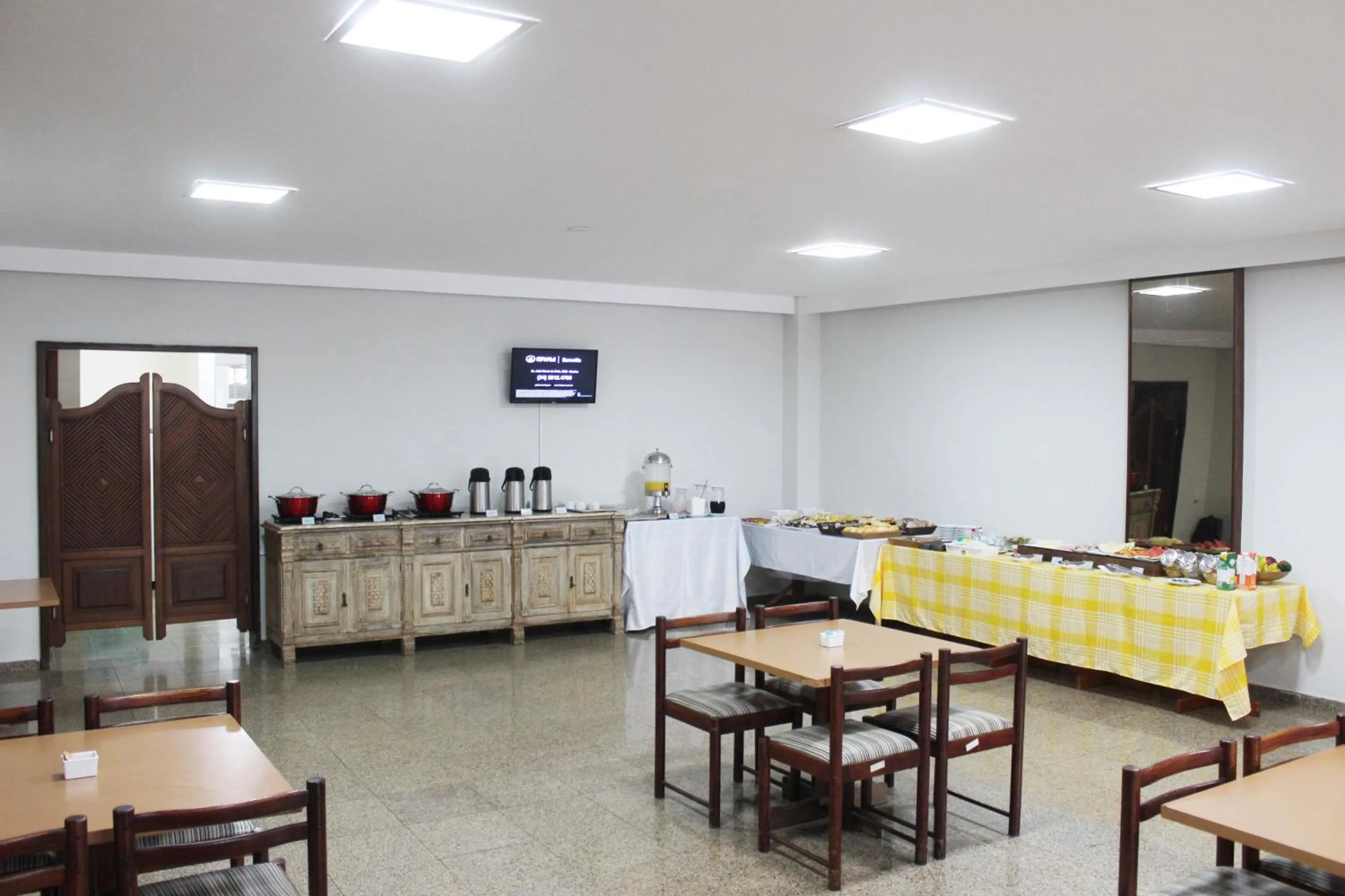 Restaurant/places to eat in Days inn by Wyndham Uberlândia