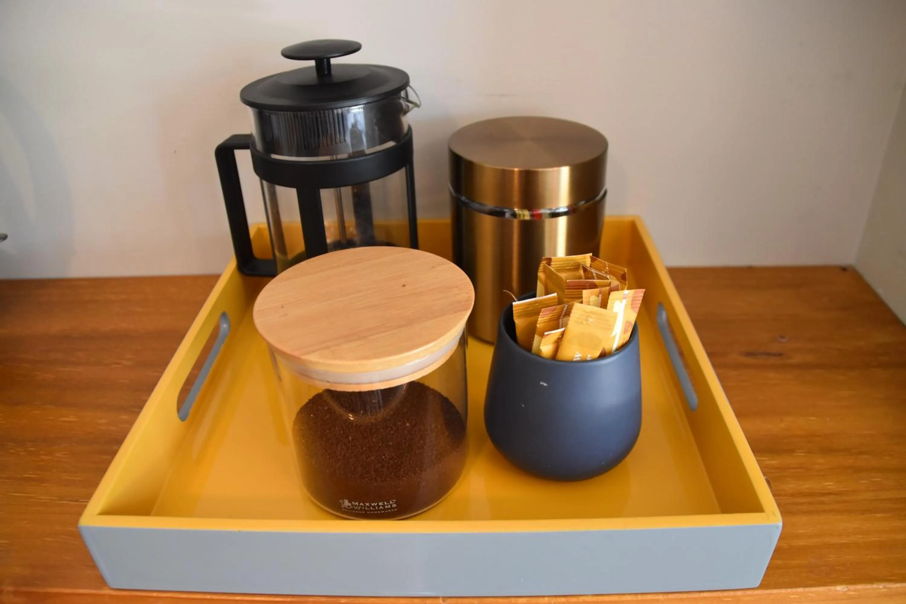 Coffee/tea facilities in 73 Milton Accommodation