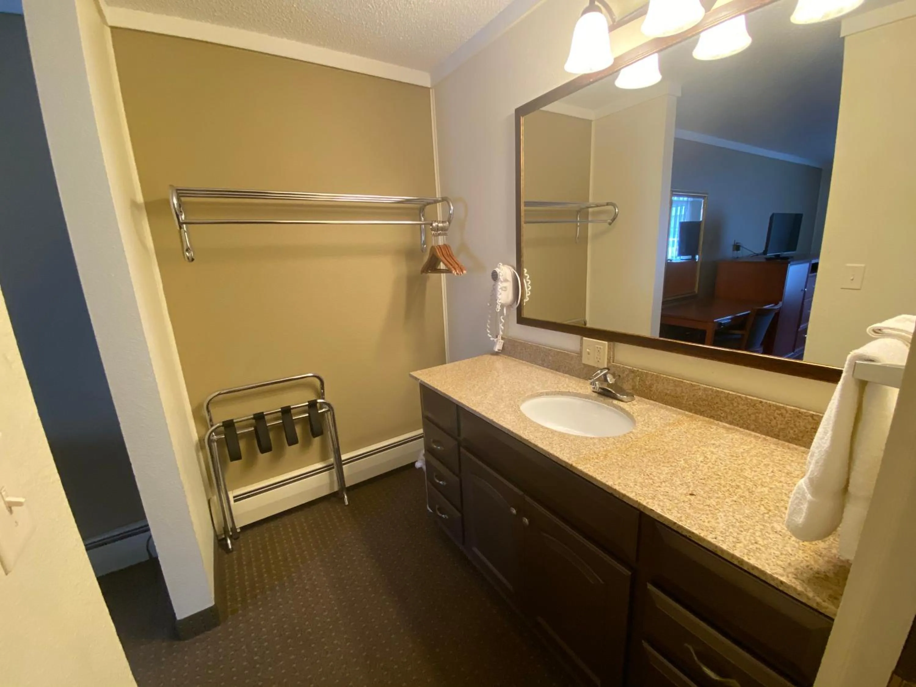 Bathroom in Snowshoe Motel