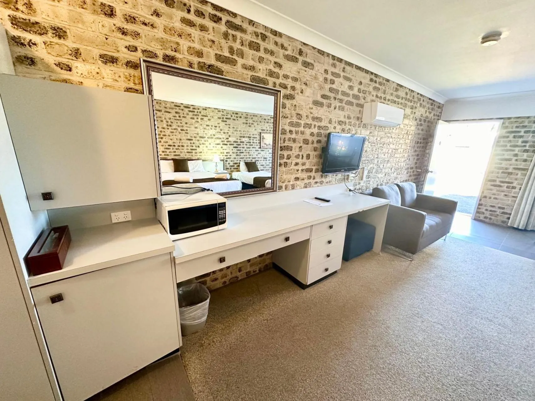 TV and multimedia in Sir Francis Drake