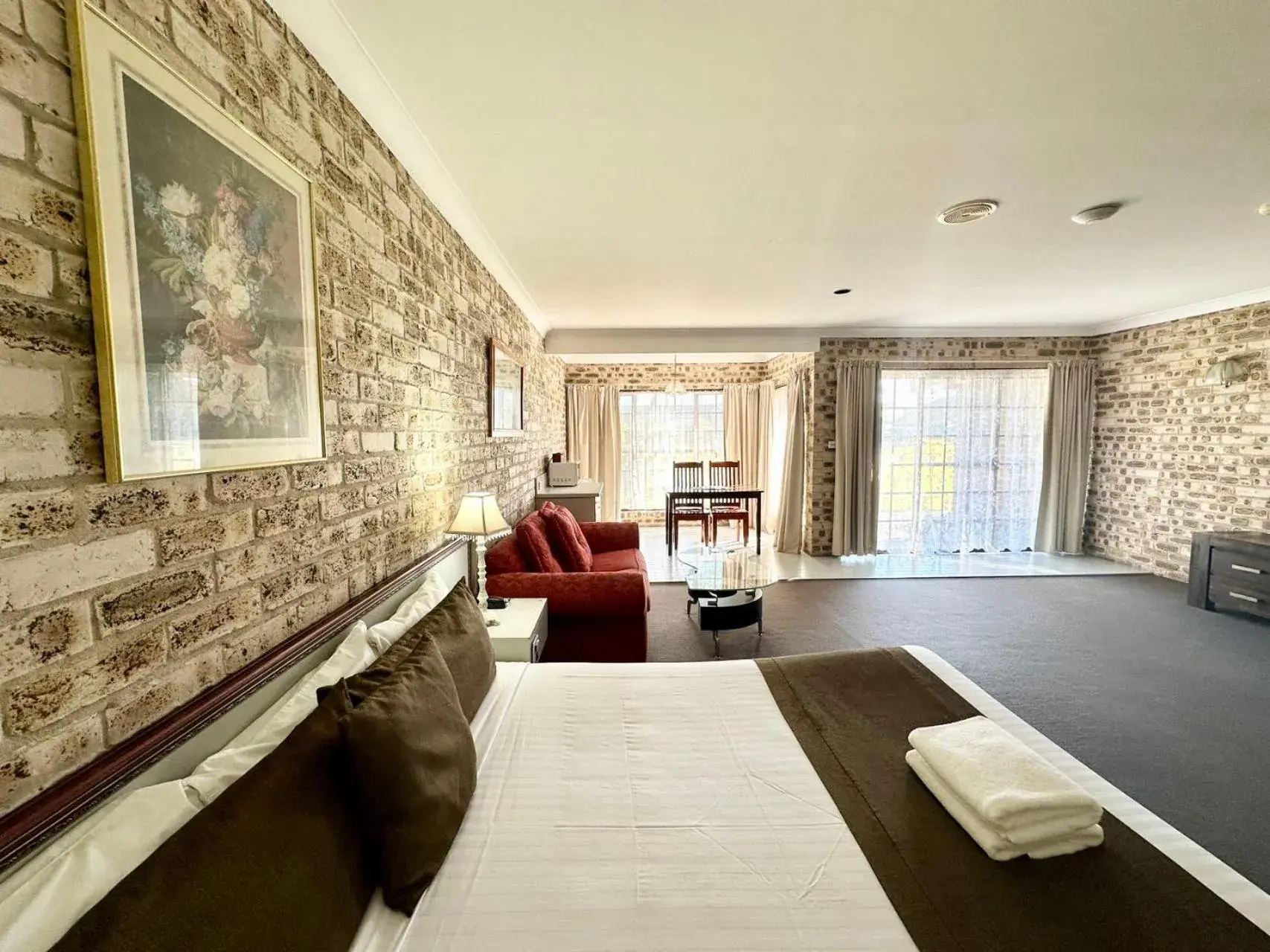 Bed in Sir Francis Drake Bed in Sir Francis Drake